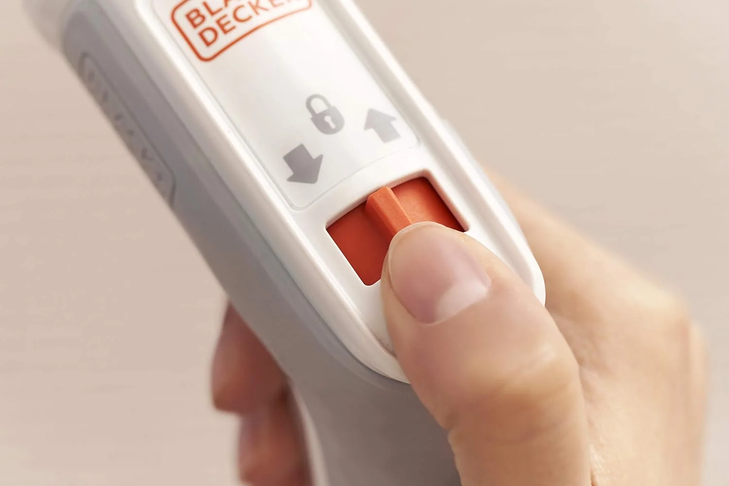 ابزار مونتاژ مبلمان بی سیم یونیورسال BLACK+DECKER، 3.6 ولت لیتیوم-یون، کیت ابزار مونتاژ مبلمان، سه نظام ثبت شده، ارگونومیک، نشانگر شارژ LED، عملکرد دو جهته، نارنجی/سفید - BCRTA01-B5