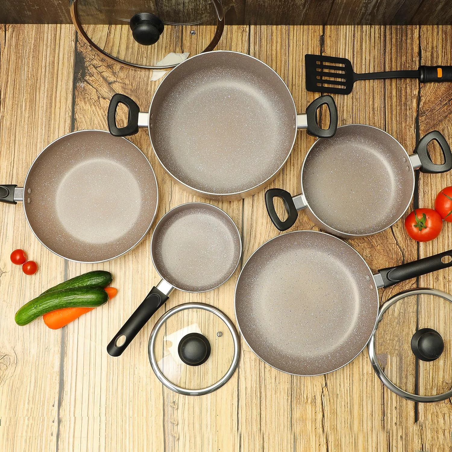 ست ظروف پخت و پز ۹ پارچه گرانیتی نچسب دلکاسا مدل DC1577BGE مناسب برای اجاق گازهای القایی شامل: قابلمه ۲۶ سانتیمتری + درب، قابلمه ۲۰ سانتیمتری + درب، تابه ۲۶ سانتیمتری، وک ۲۴ سانتیمتری، شیرجوش ۱۶ سانتیمتری ست ظروف پخت و پز ۹ پارچه گرانیتی نچسب دلکاسا مدل DC1577BGE مناسب برای اجاق گازهای القایی شامل: قابلمه ۲۶ سانتیمتری + درب، قابلمه ۲۰ سانتیمتری + درب، تابه ۲۶ سانتیمتری، وک ۲۴ سانتیمتری، شیرجوش ۱۶ سانتیمتری