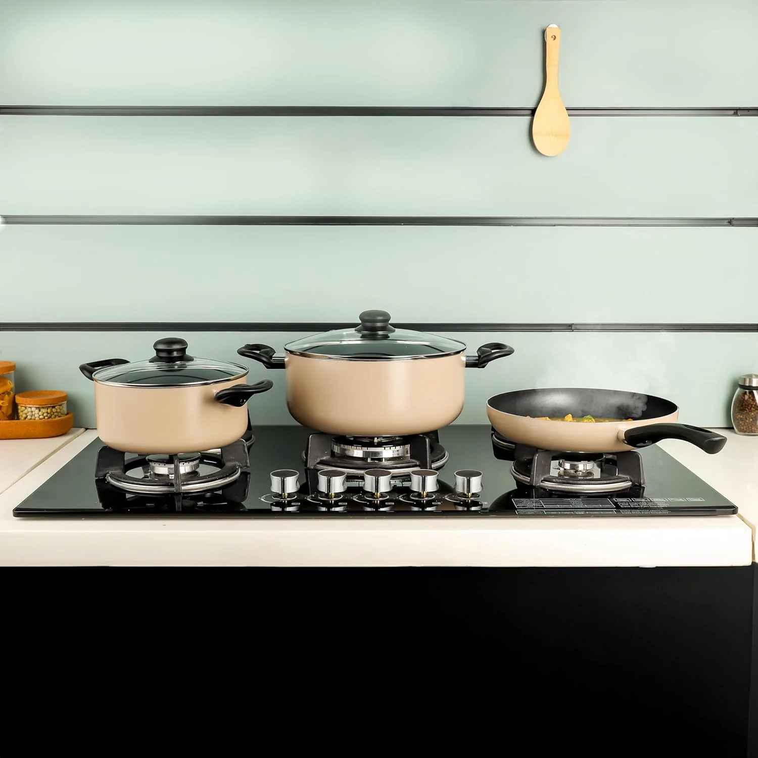 Royalford 5 Piece Non-Stick Cookware Set- RF11973 Aluminum Body with 3 Layer Coating CD Base, Bakelite Handles and Tempered Glass Lid Royalford 5 Piece Non-Stick Cookware Set- RF11973 Aluminum Body with 3 Layer Coating CD Base, Bakelite Handles and Tempered Glass Lid