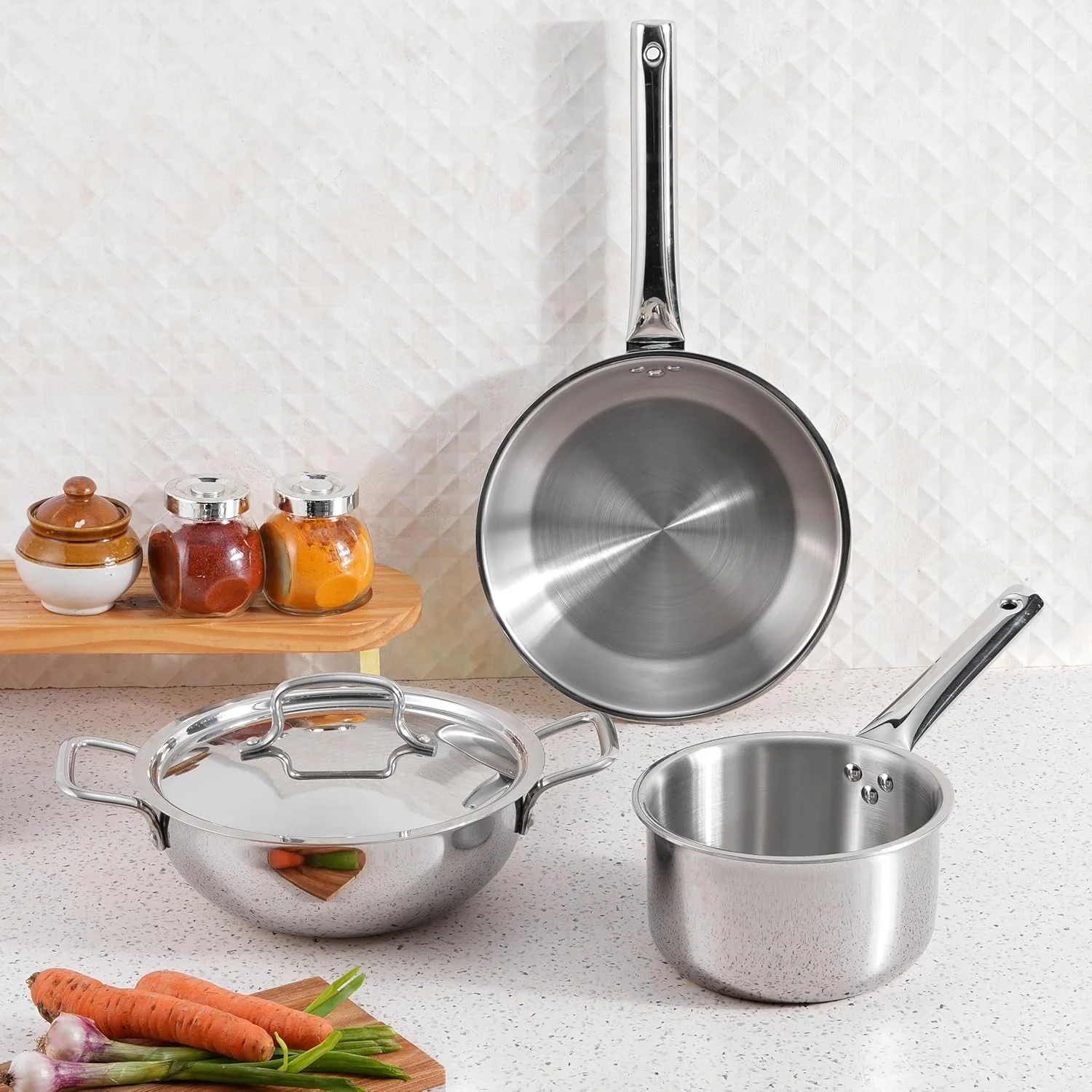 ست ظروف پخت و پز استیل سه لایه Vinod Platinum - 4 تکه، کاراهی (24 سانتی متر، 3.3 لیتر)، تابه (24 سانتی متر، 2.2 لیتر) با درب مشترک، قابلمه سس (16 سانتی متر، 1.6 لیتر) | مناسب برای اجاق گاز القایی و فر ست ظروف پخت و پز استیل سه لایه Vinod Platinum - 4 تکه، کاراهی (24 سانتی متر، 3.3 لیتر)، تابه (24 سانتی متر، 2.2 لیتر) با درب مشترک، قابلمه سس (16 سانتی متر، 1.6 لیتر) | مناسب برای اجاق گاز القایی و فر