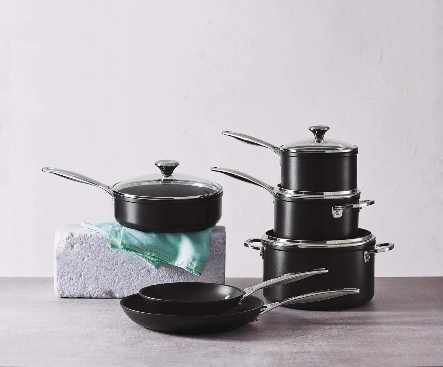 ست ظروف نچسب حرفه ای Le Creuset، ۱۰ پارچه ست ظروف نچسب حرفه ای Le Creuset، ۱۰ پارچه