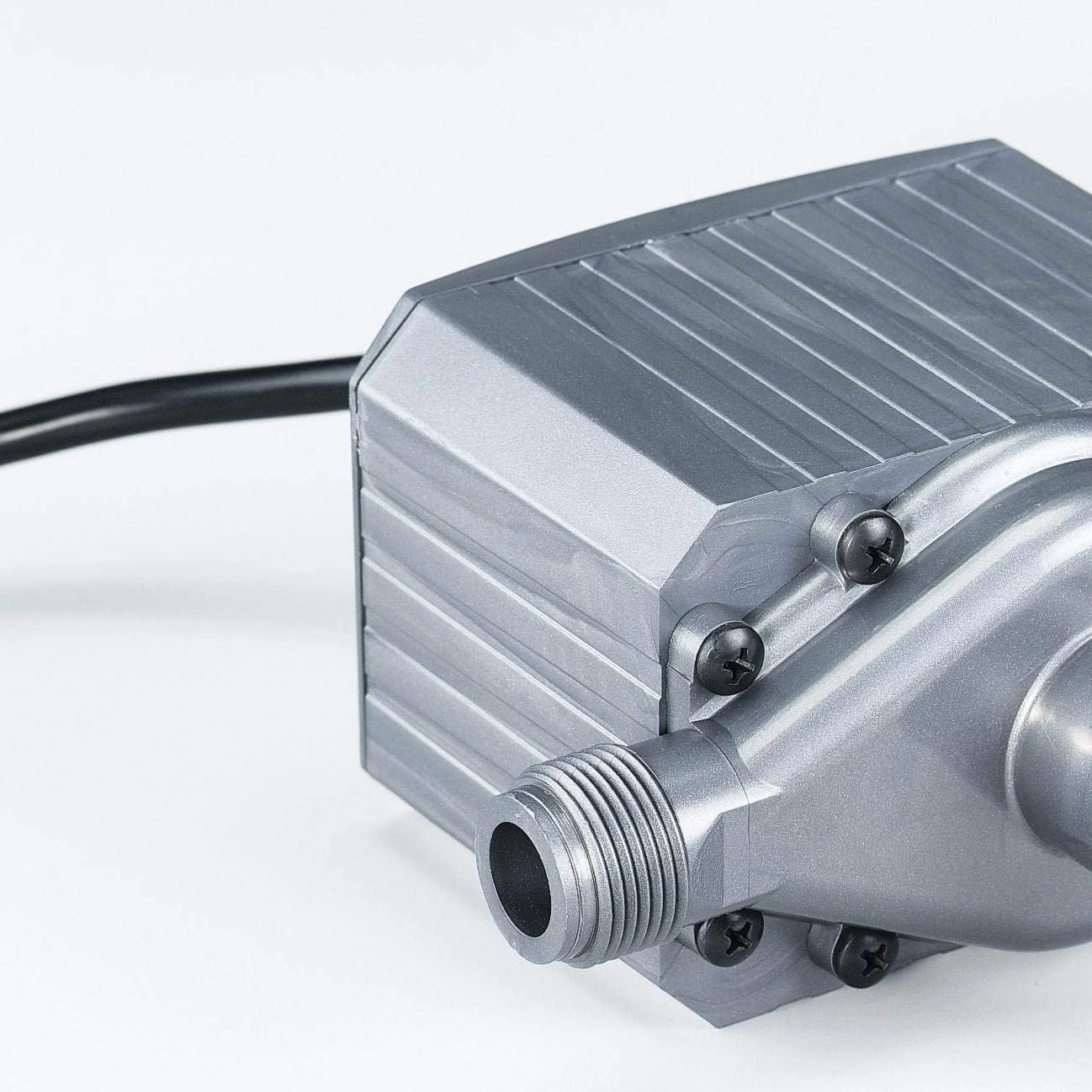 پمپ آب مغناطیسی درایو Danner Manufacturing, Inc., Pondmaster Pond-Mag، 3600 GPH، مدل 02755