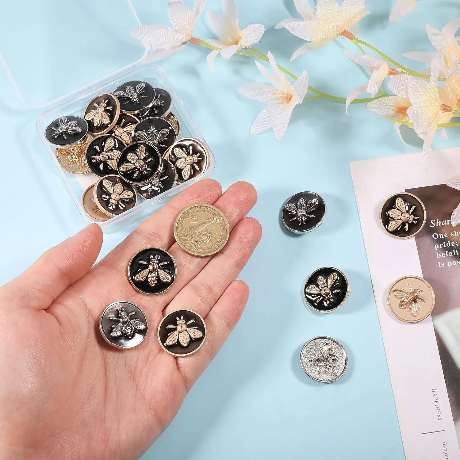 CHGCRAFT بسته 24 عددی دکمه های فلزی زنبوری رنگی، دکمه های تخت گرد گالوانیزه برای دوخت کت، 23 میلی متر / 0.9 اینچ، برای دوخت، کارهای دستی و تزئین CHGCRAFT بسته 24 عددی دکمه های فلزی زنبوری رنگی، دکمه های تخت گرد گالوانیزه برای دوخت کت، 23 میلی متر / 0.9 اینچ، برای دوخت، کارهای دستی و تزئین