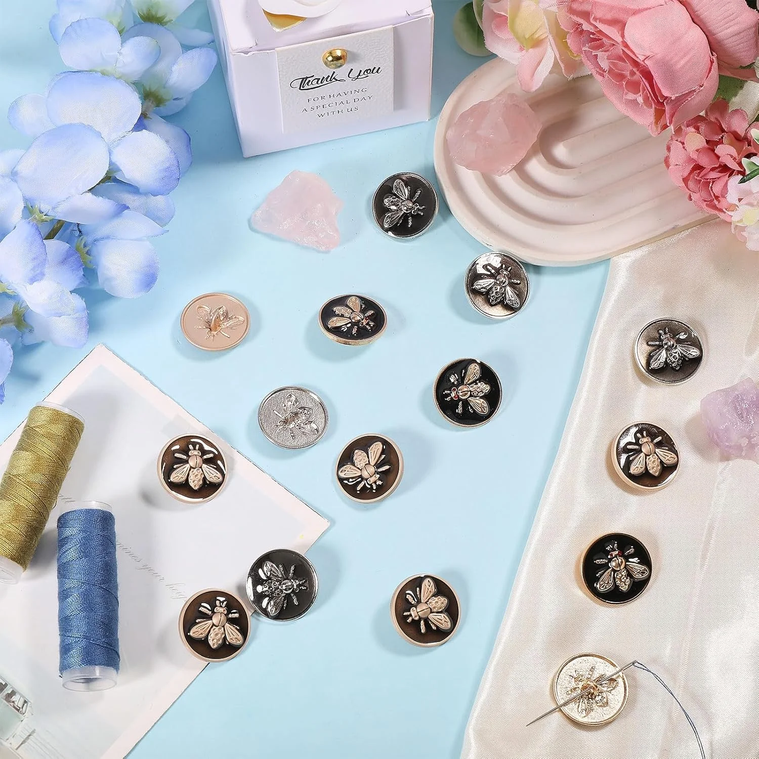 CHGCRAFT بسته 24 عددی دکمه های فلزی زنبوری رنگی، دکمه های تخت گرد گالوانیزه برای دوخت کت، 23 میلی متر / 0.9 اینچ، برای دوخت، کارهای دستی و تزئین CHGCRAFT بسته 24 عددی دکمه های فلزی زنبوری رنگی، دکمه های تخت گرد گالوانیزه برای دوخت کت، 23 میلی متر / 0.9 اینچ، برای دوخت، کارهای دستی و تزئین