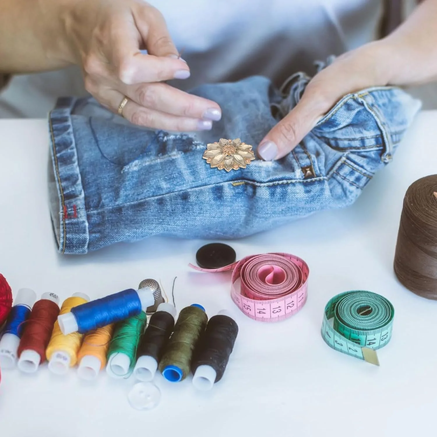 CHGCRAFT 6 عدد دکمه نگین دار آلیاژی طرح گل، دکمه های پایه نگین دار، لوازم جانبی دست ساز DIY برای صنایع دستی، مهمانی عروسی، طلایی CHGCRAFT 6 عدد دکمه نگین دار آلیاژی طرح گل، دکمه های پایه نگین دار، لوازم جانبی دست ساز DIY برای صنایع دستی، مهمانی عروسی، طلایی