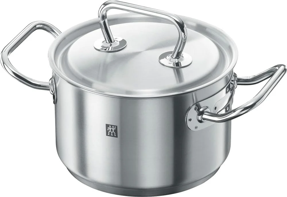 ست ظروف پخت و پز 5 تکه Zwilling Twin Classic. پایه 3 لایه. بدنه استیل ضد زنگ 18/10 مقاوم در برابر خراش. قابل استفاده در فر. قابل شستشو در ماشین ظرفشویی. شامل: 3 قابلمه، 2 تابه، تابه مخصوص تفت دادن. ست ظروف پخت و پز 5 تکه Zwilling Twin Classic. پایه 3 لایه. بدنه استیل ضد زنگ 18/10 مقاوم در برابر خراش. قابل استفاده در فر. قابل شستشو در ماشین ظرفشویی. شامل: 3 قابلمه، 2 تابه، تابه مخصوص تفت دادن.