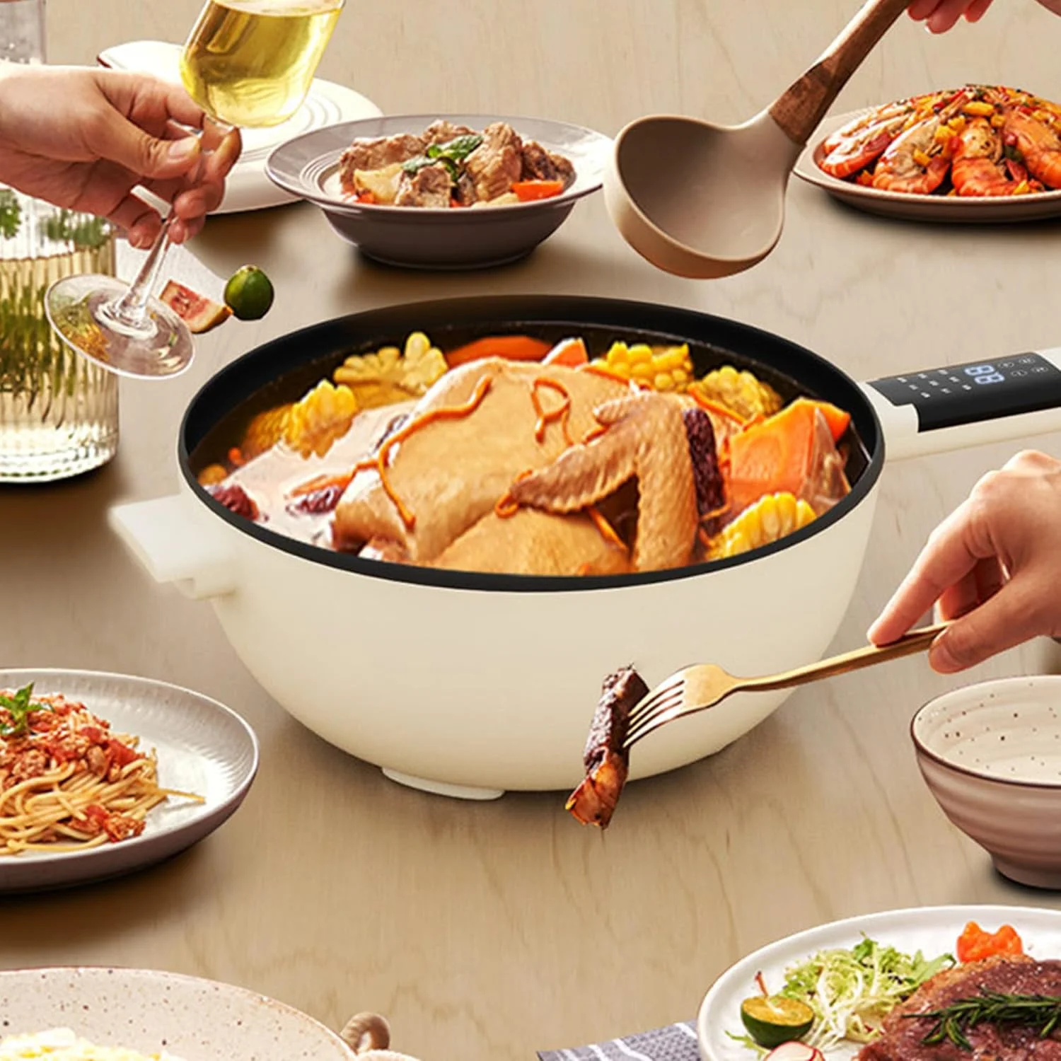 هات پات برقی XVersion با ظرفیت 4 لیتر، قابلمه بزرگ برقی، چند منظوره نچسب، تابه سرخ کردنی، قابلمه سس برای تفت دادن، نودل، پاستا، سوپ، تفت دادن، شیش کباب برای خانواده/خوابگاه (بژ، 4 لیتر)