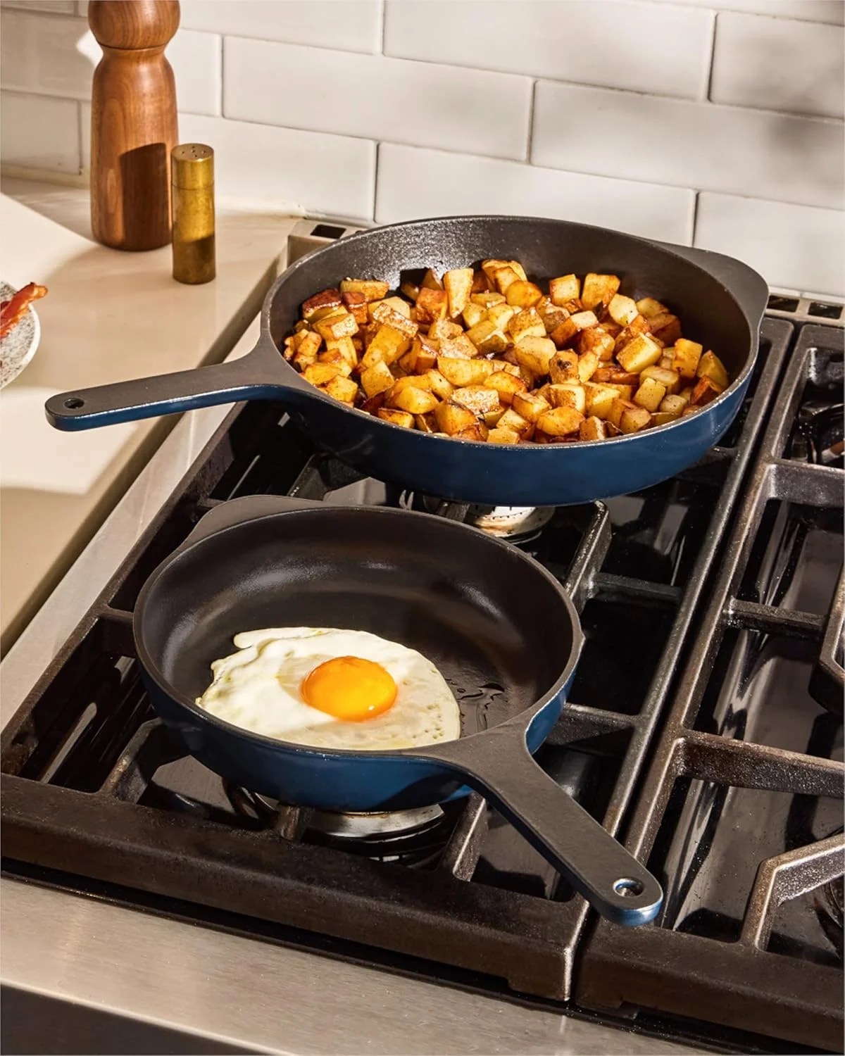 تابه چدنی کاراوی - تابه چدنی لعاب دار 8 اینچی با پوشش لعابی 3 لایه - بدون نیاز به چاشنی - سازگار با تمام اجاق گازها - فاقد مواد شیمیایی مضر - کرم تابه چدنی کاراوی - تابه چدنی لعاب دار 8 اینچی با پوشش لعابی 3 لایه - بدون نیاز به چاشنی - سازگار با تمام اجاق گازها - فاقد مواد شیمیایی مضر - کرم