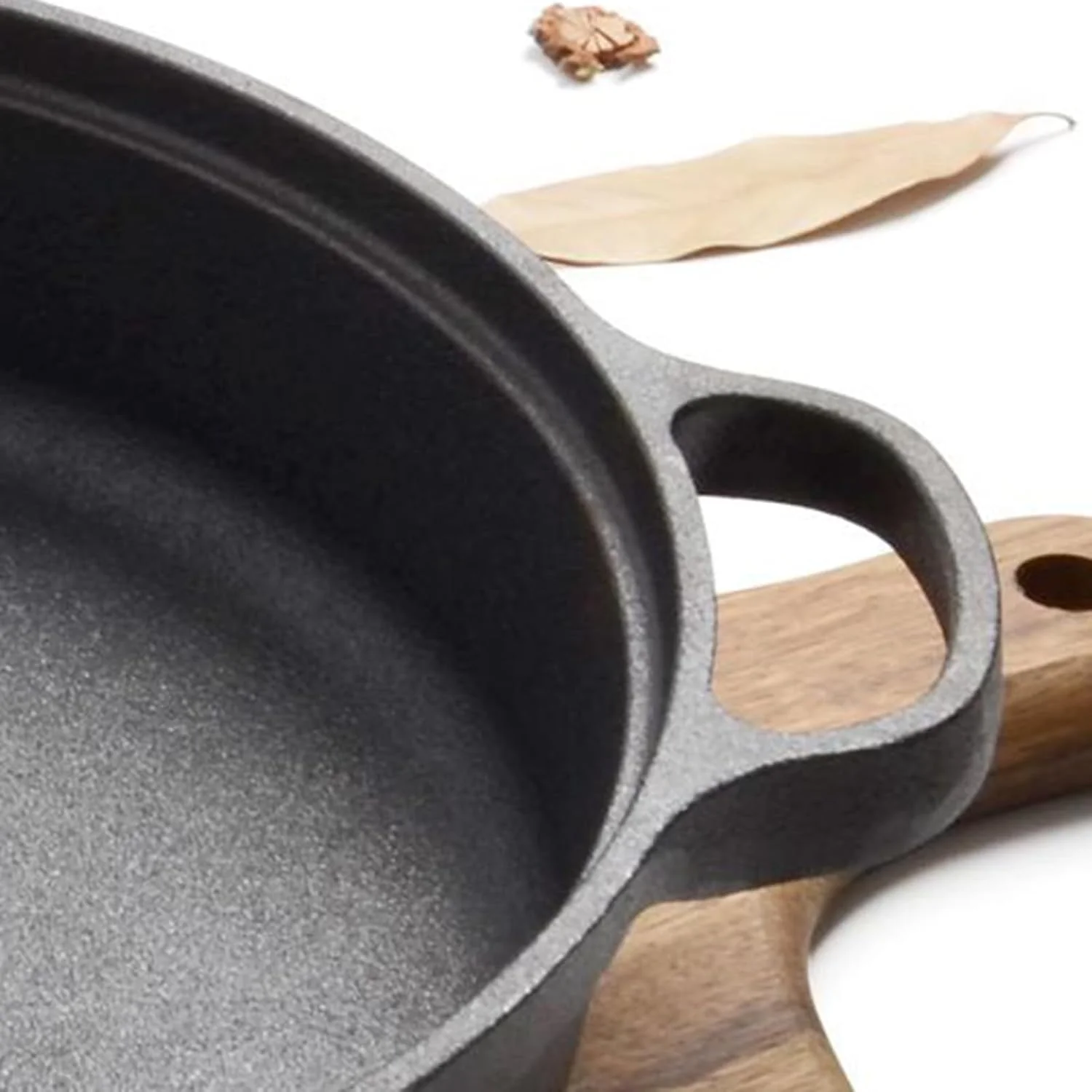 Frying Pan for Eggs - Omelet Griddle Pan With Lid for Stoves - Cookware Skillet With Heat-Insulating Handle for Breakfast Omelette Pancake Steak Snacks Frying Pan for Eggs - Omelet Griddle Pan With Lid for Stoves - Cookware Skillet With Heat-Insulating Handle for Breakfast Omelette Pancake Steak Snacks