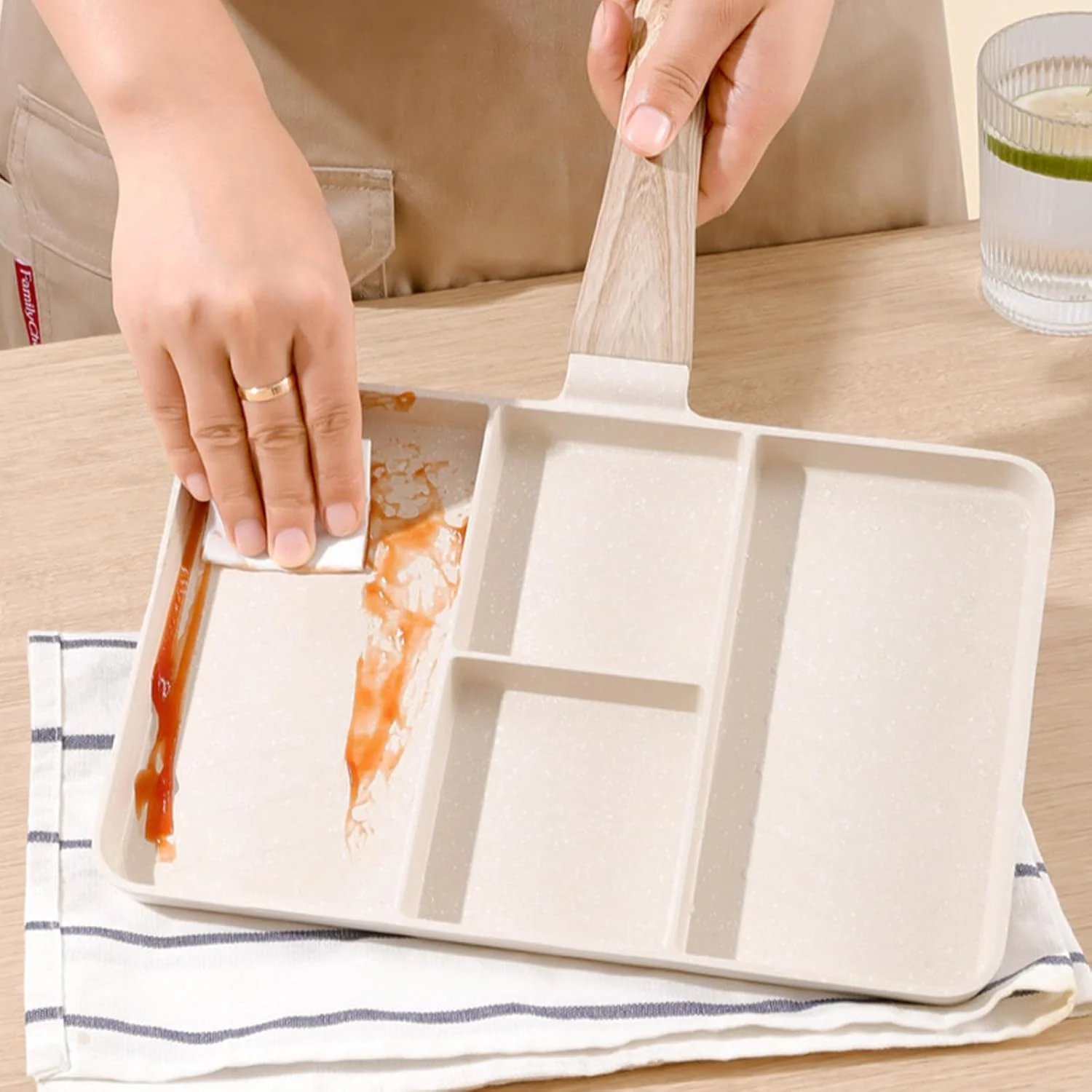 تابه گریل صبحانه تقسیم شده نچسب Maommadio برای اجاق گاز، تابه صبحانه 4 قسمتی برای سرخ کردن تخم مرغ و استیک (سفید)