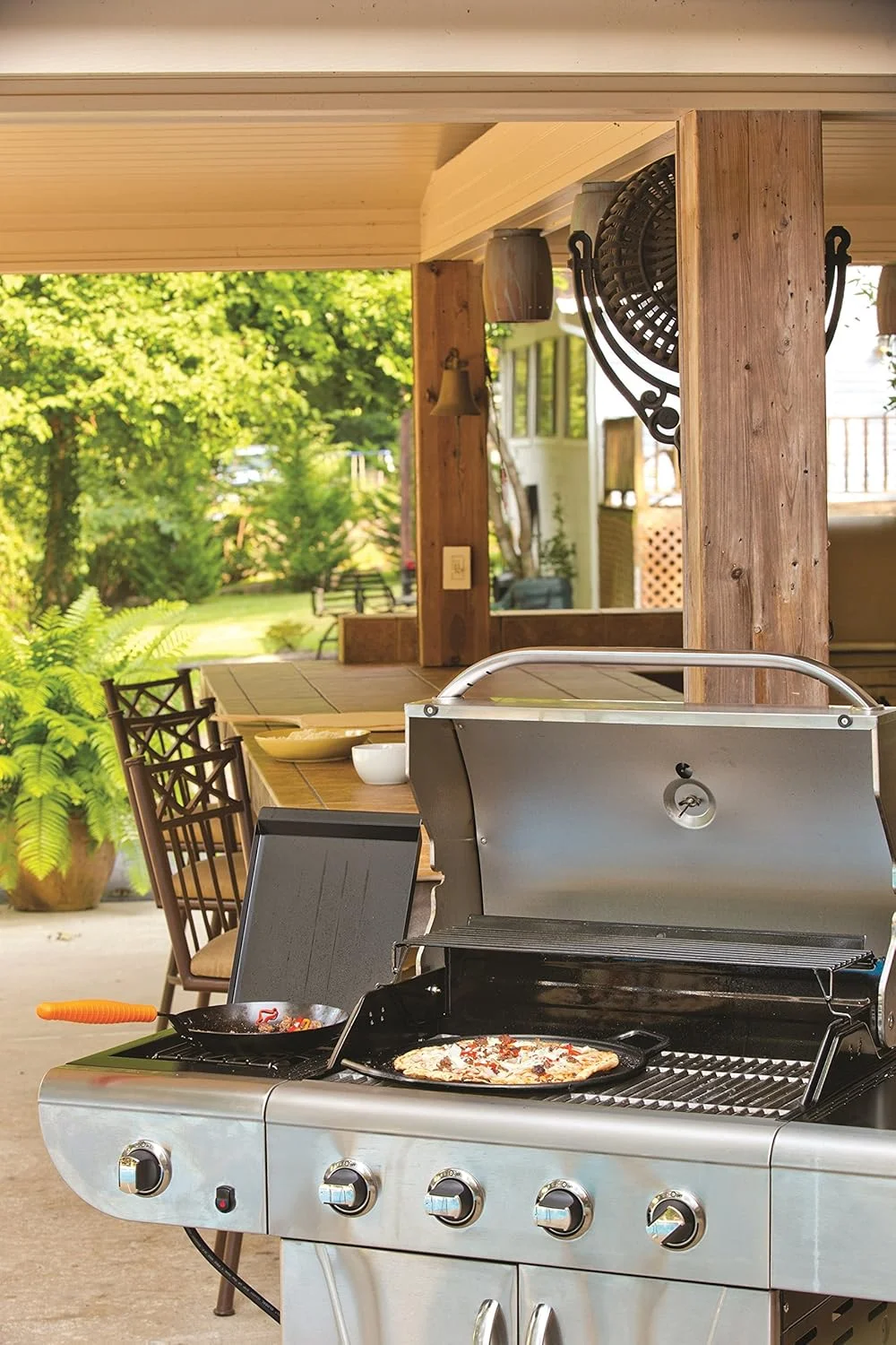 تابه چدنی کربنی از پیش روغن‌کاری شده لاج، 8 اینچ، مشکی