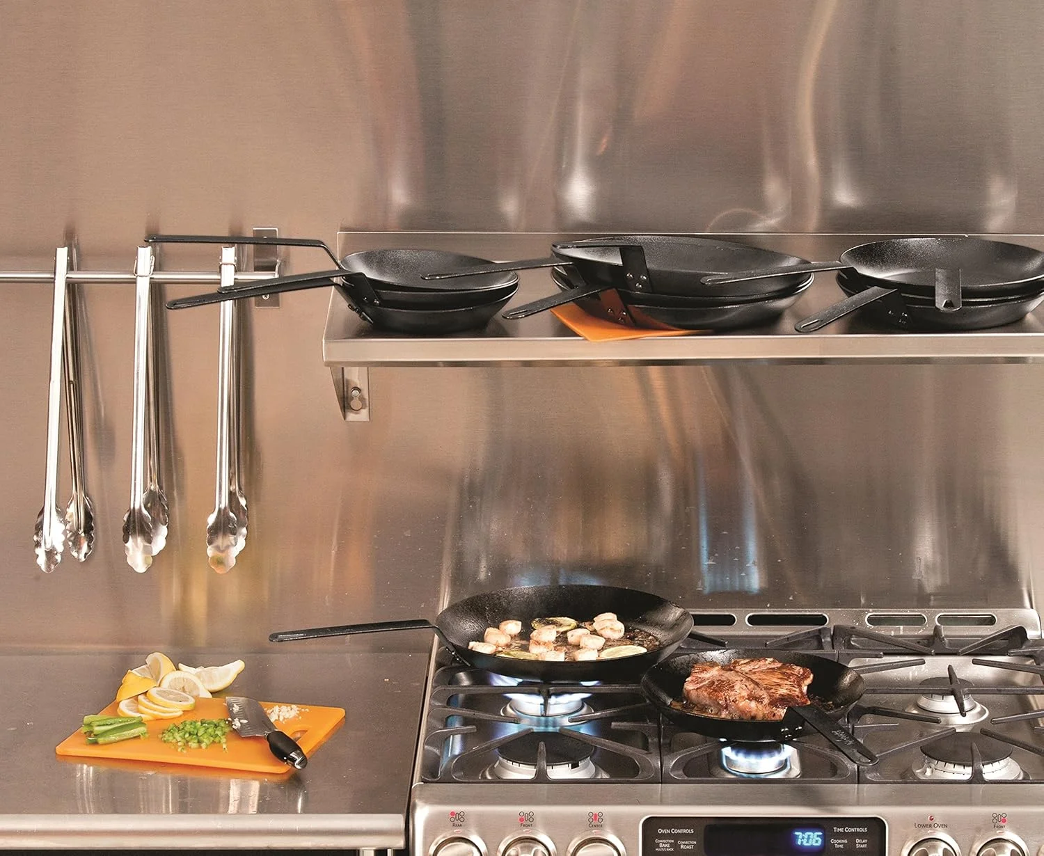 تابه چدنی کربنی از پیش روغن‌کاری شده لاج، 8 اینچ، مشکی