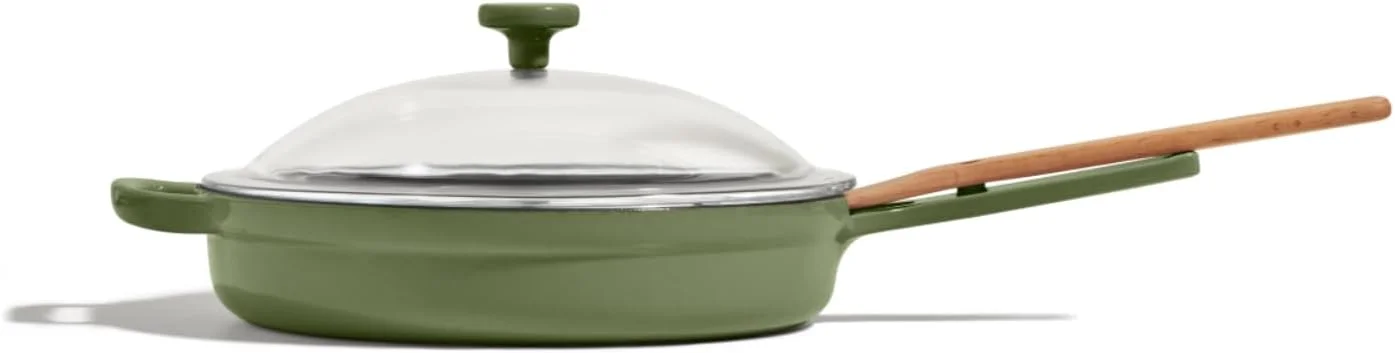 تابه چدنی آلوِیز پِلِیس | سطح میناکاری شده ممتاز و بدون مواد سمی | سیستم پخت و پز چند منظوره 8 در 1 با قطر 10 اینچ | درب، روکش دسته | تابه سنگین | ایمن برای فر و حرارت بالا | رنگ مریم گلی