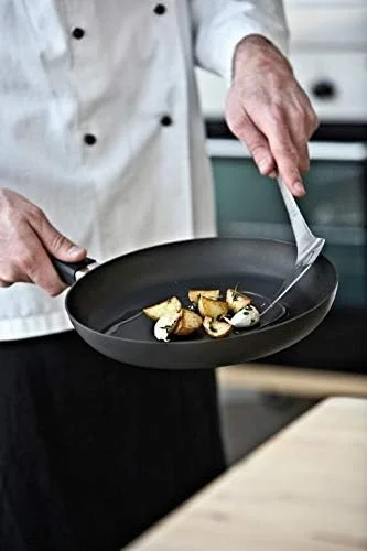 تابه کلاسیک اسکنپن، مشکی، 20 سانتی متر تابه کلاسیک اسکنپن، مشکی، 20 سانتی متر