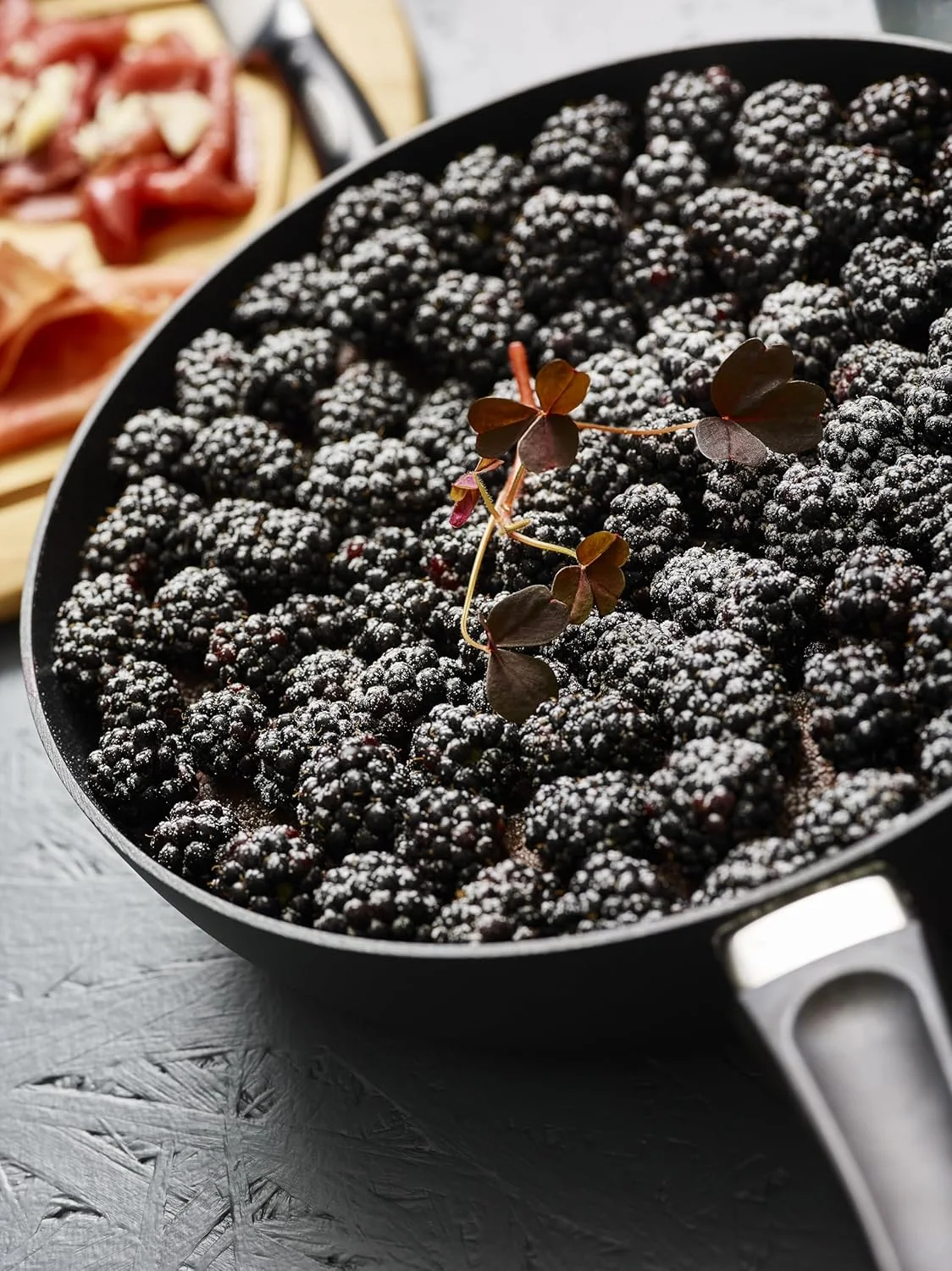 تابه کلاسیک اسکنپن، مشکی، 20 سانتی متر تابه کلاسیک اسکنپن، مشکی، 20 سانتی متر