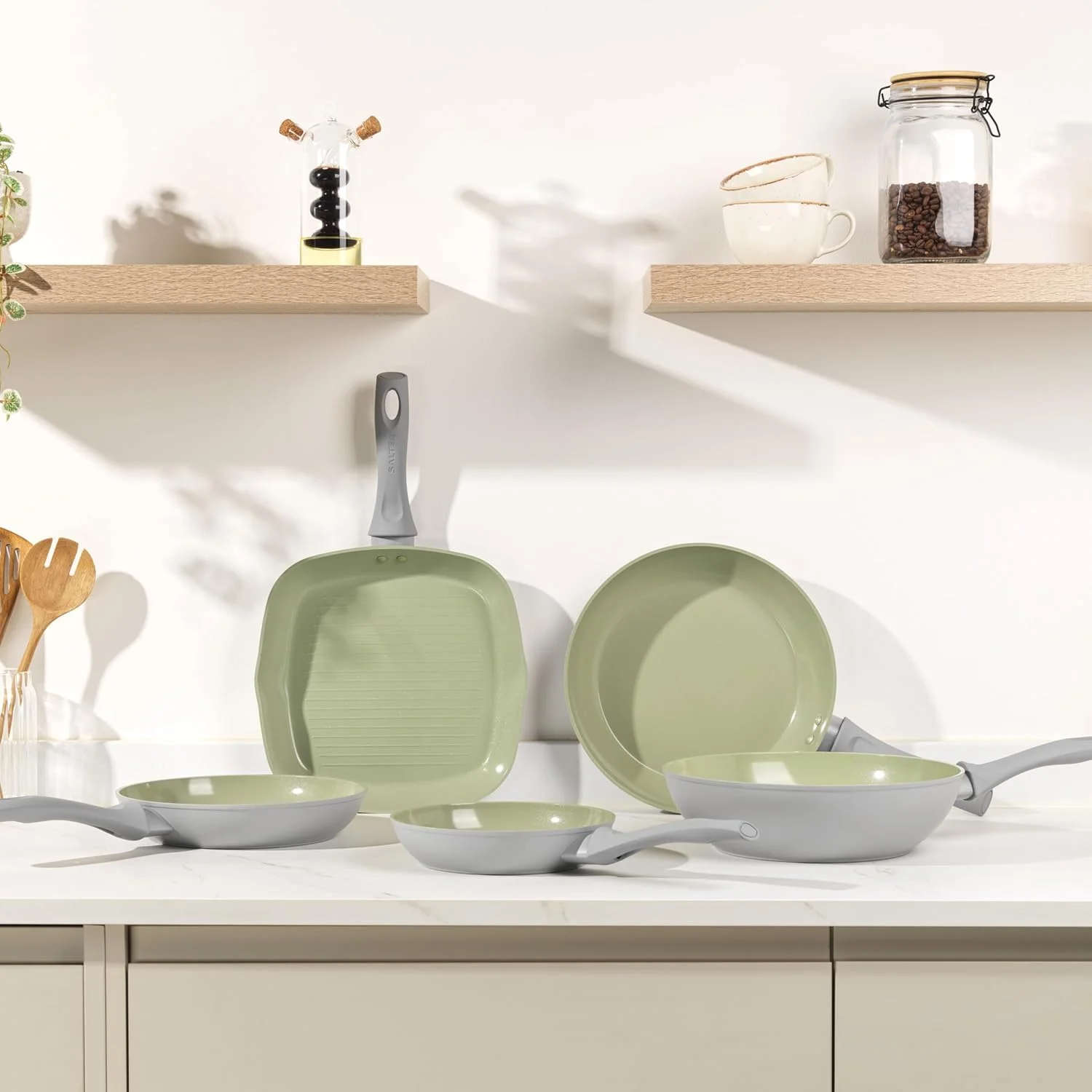 تابه 20 سانتی متری سالتر Earth - پوشش سرامیکی نچسب سالم، ظروف پخت و پز القایی بدون PFAS، تابه کوچک آلومینیومی برای پخت تخم مرغ و پنکیک، تمیز کردن آسان، بدون PFOA/PTFE، دسته خنک شونده، سبز