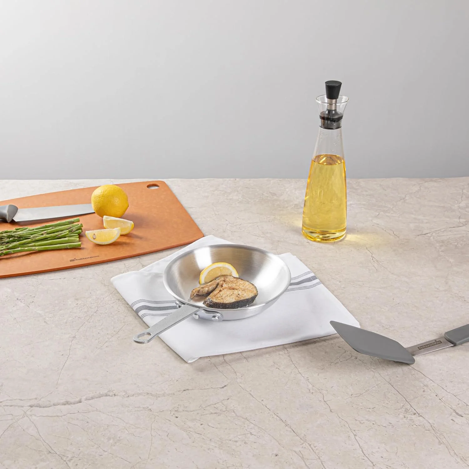 تابه سرخ کن 7 اینچی رستوران ور مدل Met Lux، 1 تابه سرخ کن بادوام - پرداخت ساتن، پرچ شده سه گانه، تابه آلومینیومی نقره ای برای سرخ کردن، تفت دادن و قهوه ای کردن غذا تابه سرخ کن 7 اینچی رستوران ور مدل Met Lux، 1 تابه سرخ کن بادوام - پرداخت ساتن، پرچ شده سه گانه، تابه آلومینیومی نقره ای برای سرخ کردن، تفت دادن و قهوه ای کردن غذا