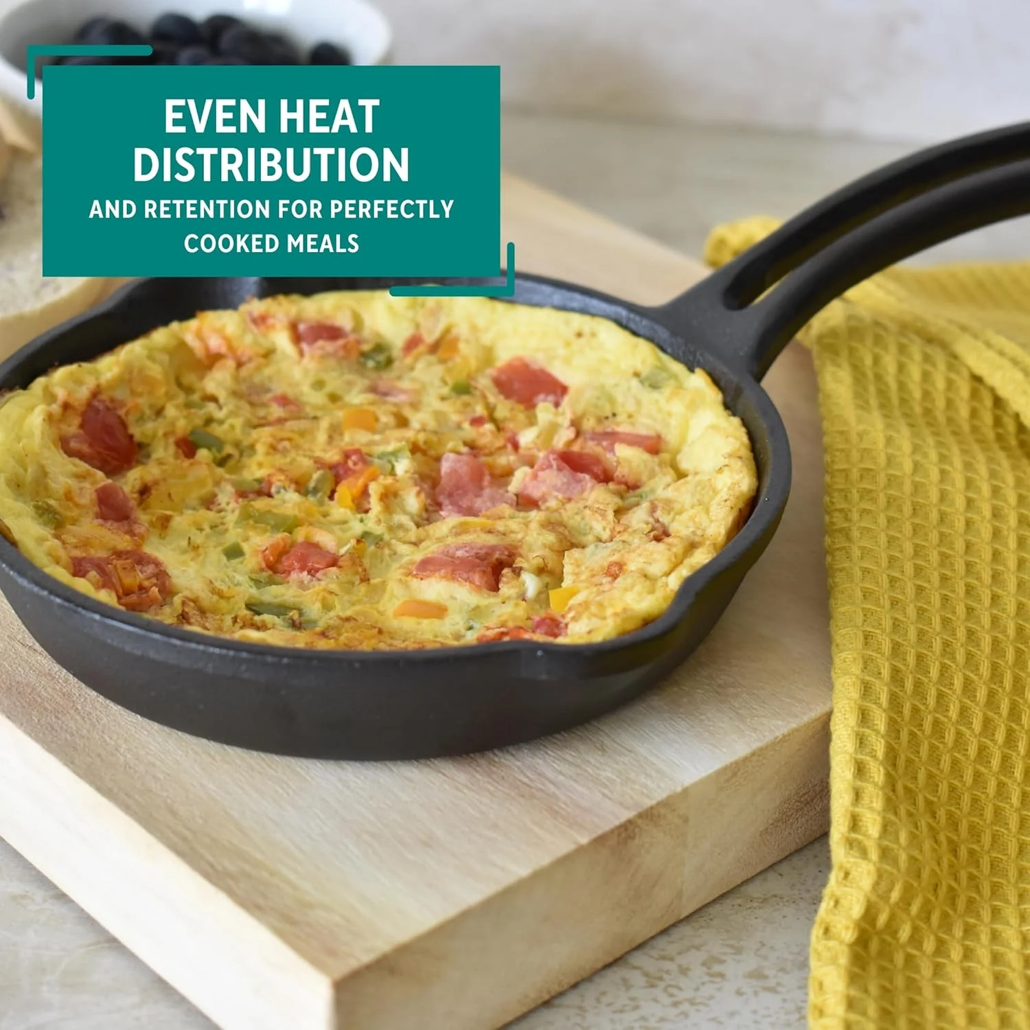 تابه کوچک چدنی میرو 4.5 اینچی با دهانه های چکه گیر، تابه از قبل چاشنی شده مناسب فر برای کمپینگ، استفاده در فضای داخلی و خارجی تابه کوچک چدنی میرو 4.5 اینچی با دهانه های چکه گیر، تابه از قبل چاشنی شده مناسب فر برای کمپینگ، استفاده در فضای داخلی و خارجی