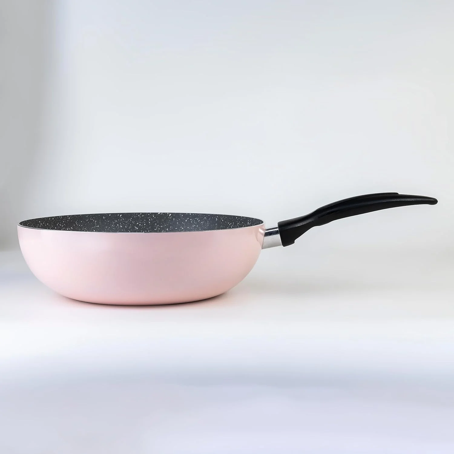 تابه ووک آلومینیومی 26 سانتی‌متری ویلسون، نچسب، مناسب برای اجاق‌های القایی، با روکش ماربل - صورتی