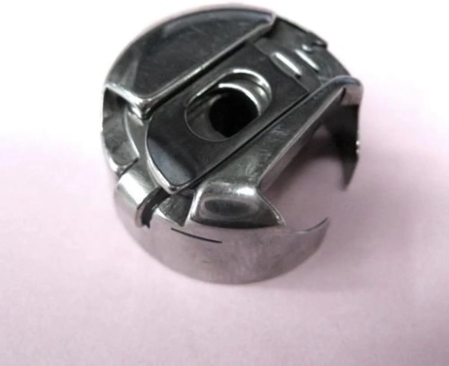 ماسوره Cutex (TM) مناسب برای چرخ خیاطی های Pfaff مدل 91-105544-91 مناسب برای 7510، 7550، 1475، 1473، 1471