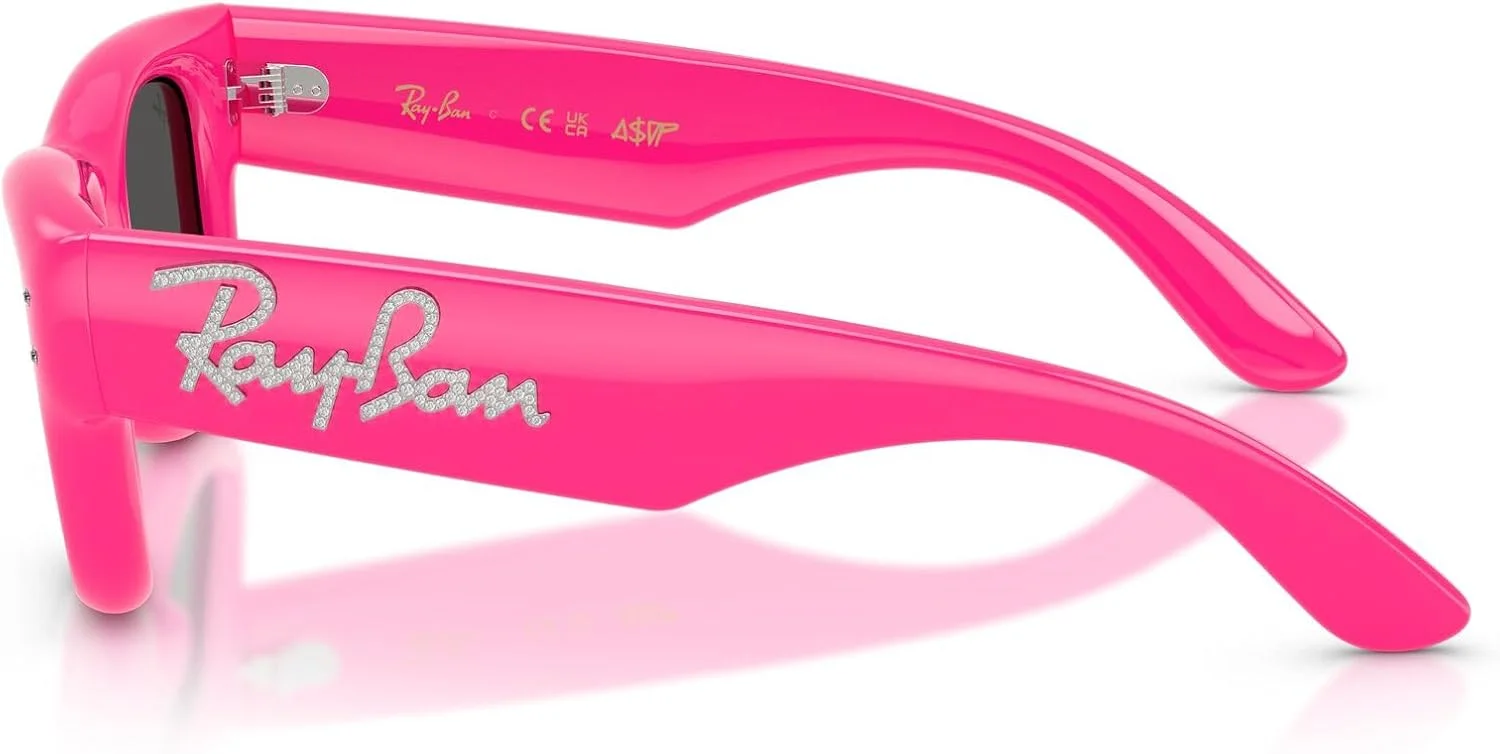 عینک آفتابی مربعی ری-بن مدل RB4940B Wayfarer Puffer Blacked Out Collection از A$AP Rocky، صورتی با نگین/خاکستری تیره، 47 میلی متر عینک آفتابی مربعی ری-بن مدل RB4940B Wayfarer Puffer Blacked Out Collection از A$AP Rocky، صورتی با نگین/خاکستری تیره، 47 میلی متر