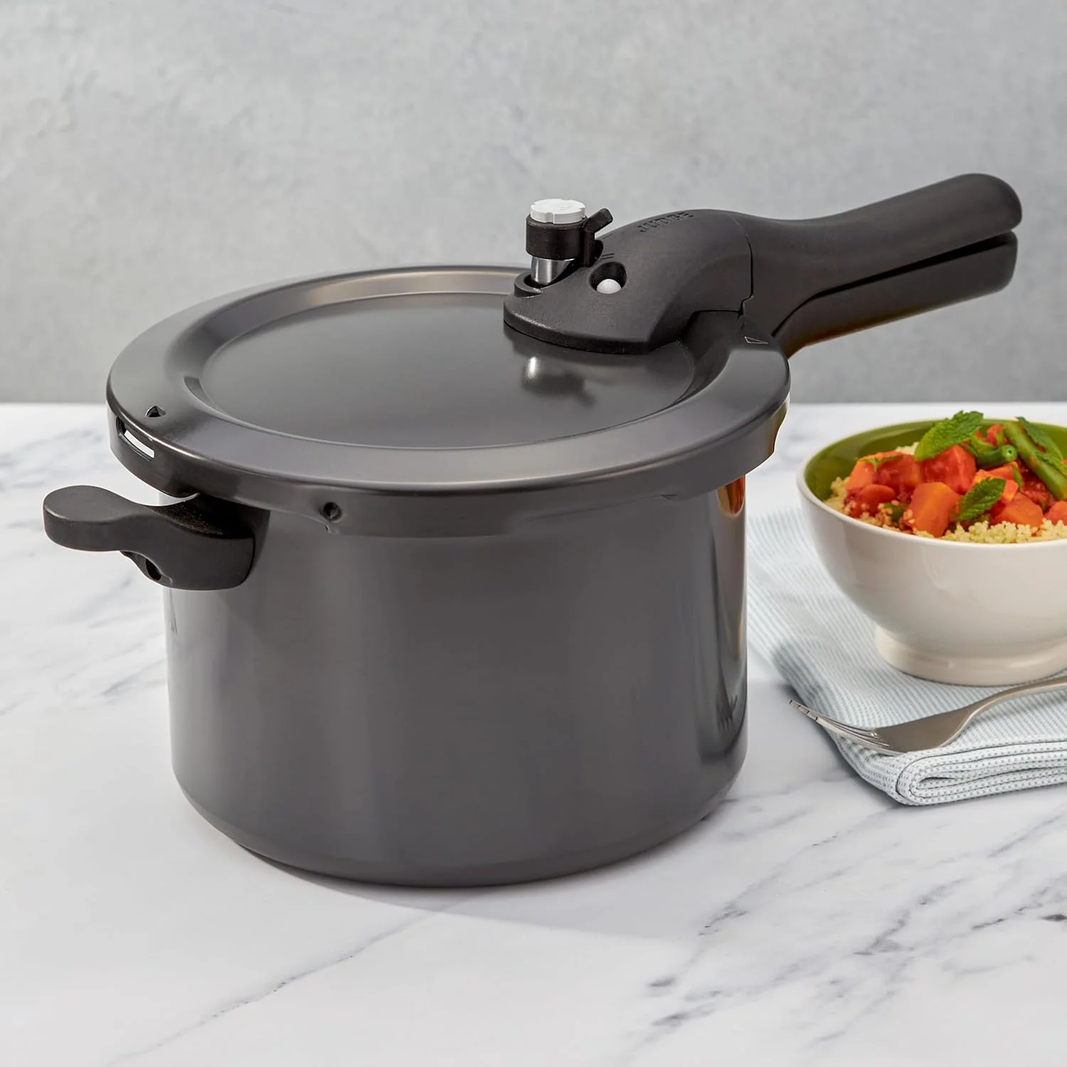 زودپز 5 لیتری Judge با پوشش سخت آنودایز شده زودپز 5 لیتری Judge با پوشش سخت آنودایز شده