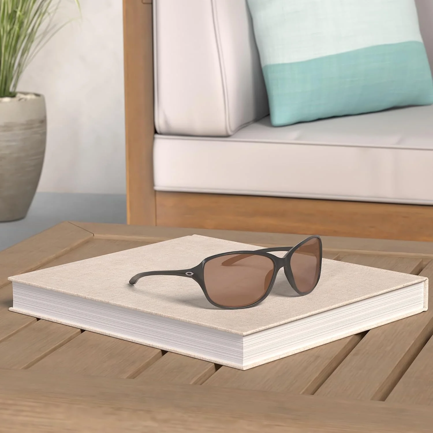 عینک آفتابی زنانه Oakley مدل 0OO9301 (تک عددی)