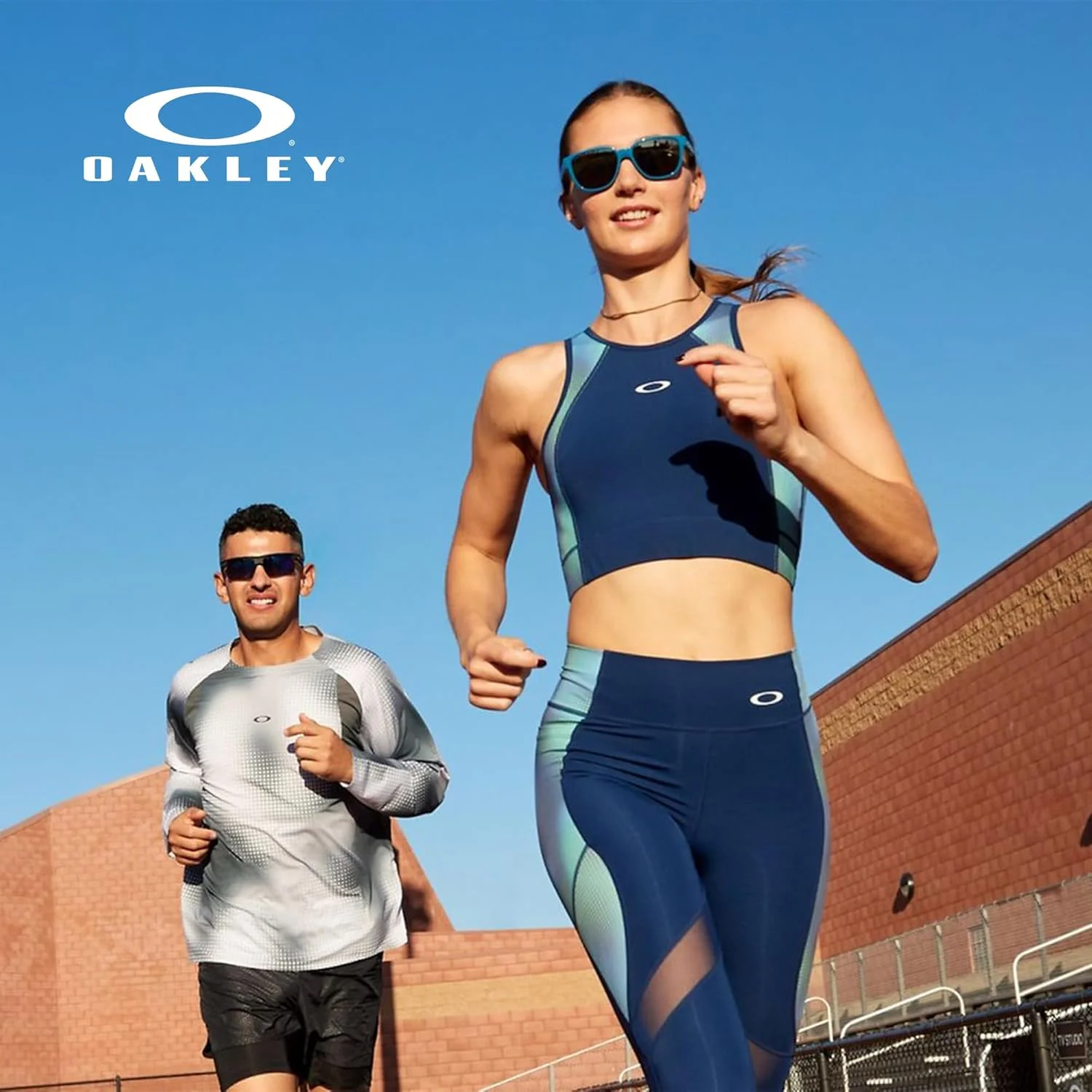 عینک آفتابی مردانه Oakley مدل Oo9102 Holbrook