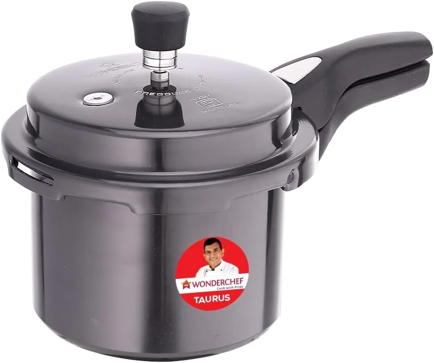 زودپز درب بیرونی هارد آنادایز شده واندرشف تائوروس، 3 لیتر، دستگیره های لمسی خنک برای دوام، مناسب برای اجاق های القایی، مشکی، دارای گواهی ISI زودپز درب بیرونی هارد آنادایز شده واندرشف تائوروس، 3 لیتر، دستگیره های لمسی خنک برای دوام، مناسب برای اجاق های القایی، مشکی، دارای گواهی ISI
