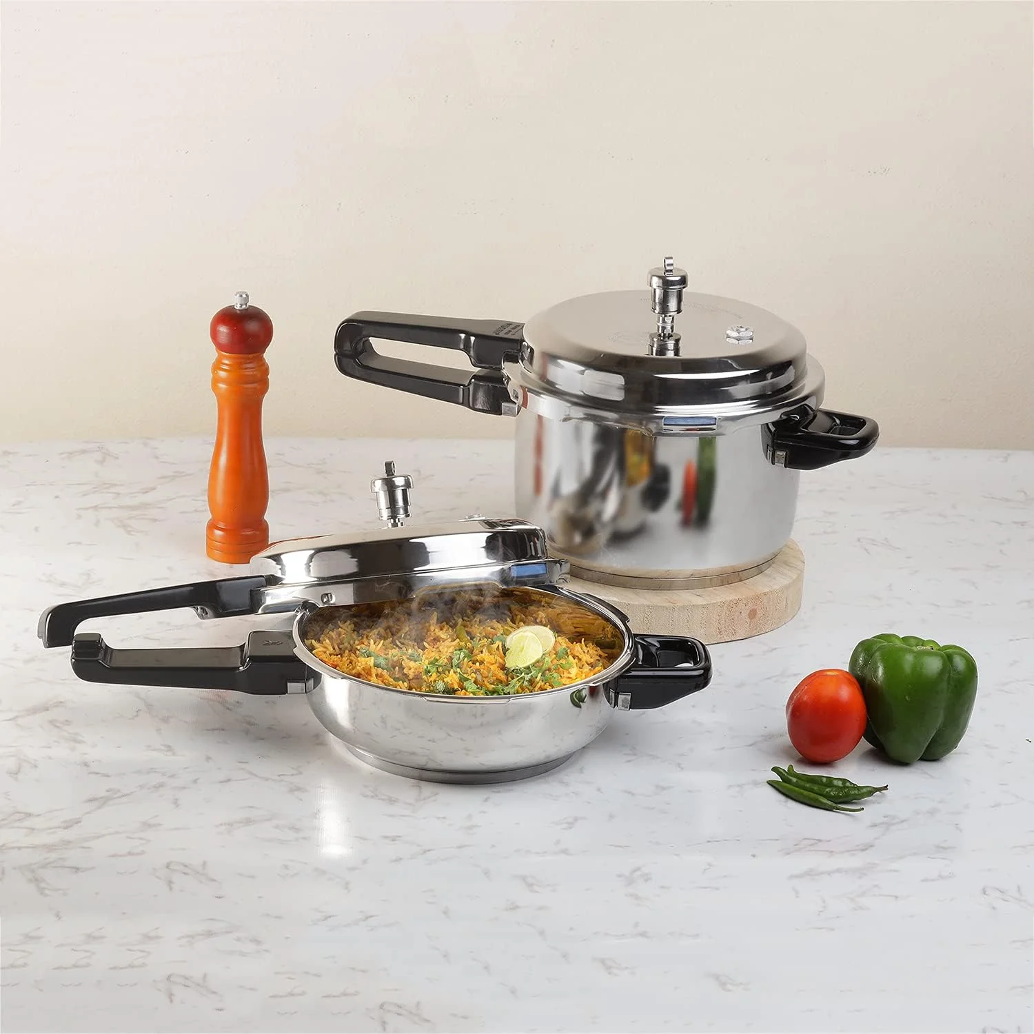 زودپز استیل ضد زنگ 2 لیتری ته ساندویچی Vinod مدل V-2L، نقره ای، متوسط زودپز استیل ضد زنگ 2 لیتری ته ساندویچی Vinod مدل V-2L، نقره ای، متوسط