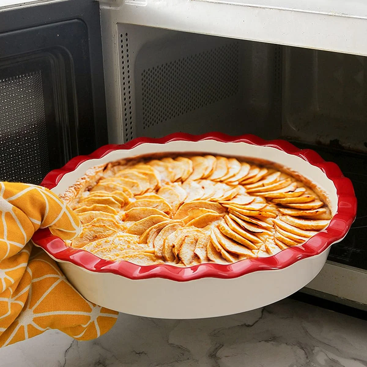 ظروف پخت سرامیکی، ظروف فر، قالب گرد پخت، قالب پای و پیتزا، ظرف پخت سرامیکی با لعاب برای آشپزی و کیک ظروف پخت سرامیکی، ظروف فر، قالب گرد پخت، قالب پای و پیتزا، ظرف پخت سرامیکی با لعاب برای آشپزی و کیک