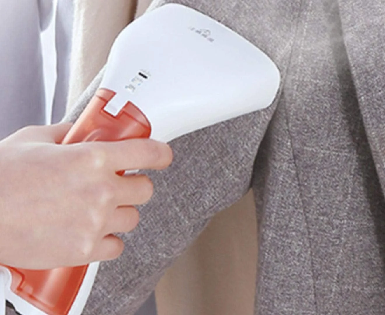 اتو بخار دستی مسافرتی کوچک قابل حمل NC با مخزن آب 120 میلی لیتری، مناسب برای مصارف خانگی