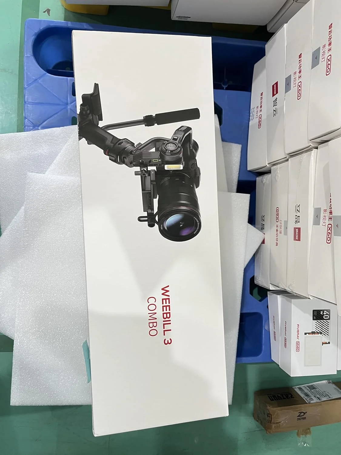 ژیون Weebill 3 Combo، لرزشگیر گیمبال برای دوربین های DSLR و بدون آینه، Nikon Sony Panasonic Canon Fujifilm BMPCC 6K، دسته اسلینگ قابل افزایش، تکیه گاه مچ دست، نور پرکننده و یکپارچه سازی میکروفون، شارژ سریع PD ژیون Weebill 3 Combo، لرزشگیر گیمبال برای دوربین های DSLR و بدون آینه، Nikon Sony Panasonic Canon Fujifilm BMPCC 6K، دسته اسلینگ قابل افزایش، تکیه گاه مچ دست، نور پرکننده و یکپارچه سازی میکروفون، شارژ سریع PD