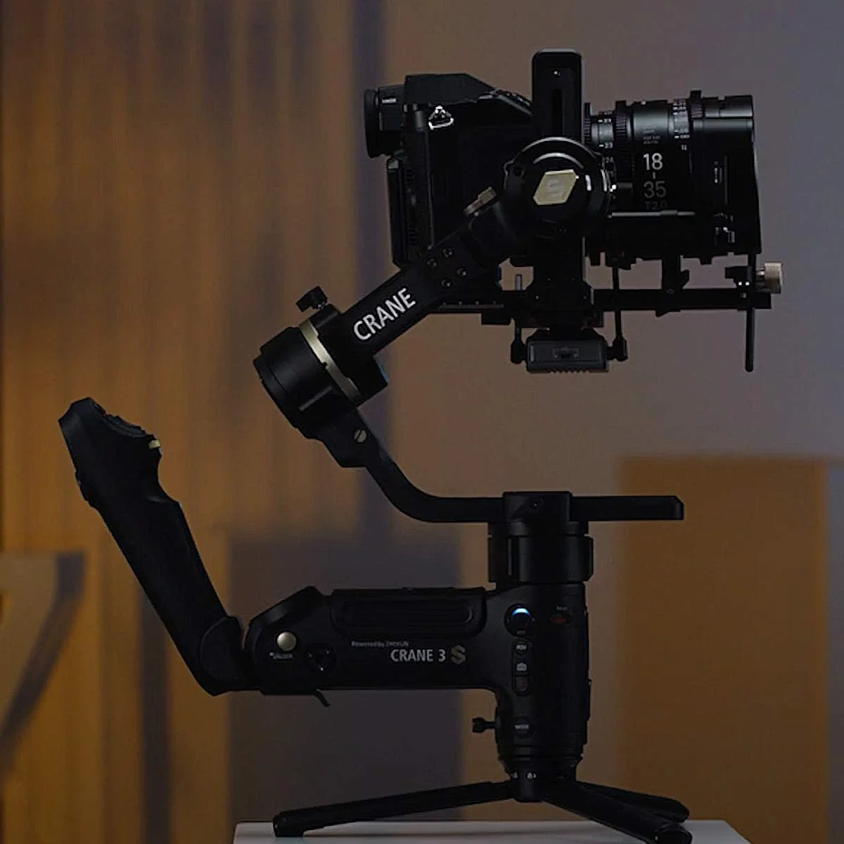 لرزشگیر گیمبال 3 محوره ژیون کرین 3S به همراه دسته Smartsling مناسب برای دوربین های A7M3 A7R3، 1DX II 6D 5D IV، G5 GH4 GH5S DSLR لرزشگیر گیمبال 3 محوره ژیون کرین 3S به همراه دسته Smartsling مناسب برای دوربین های A7M3 A7R3، 1DX II 6D 5D IV، G5 GH4 GH5S DSLR