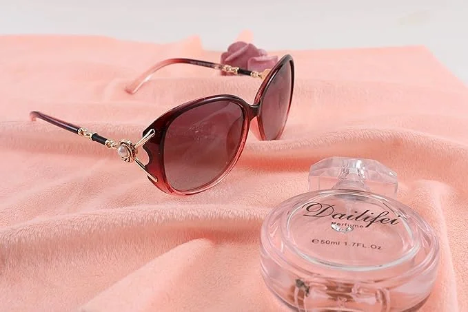 عینک آفتابی پلاریزه کلاسیک زنانه FEISEDY، سایه‌های بزرگ و قدیمی برای صورت‌های کوچک مدل B2729