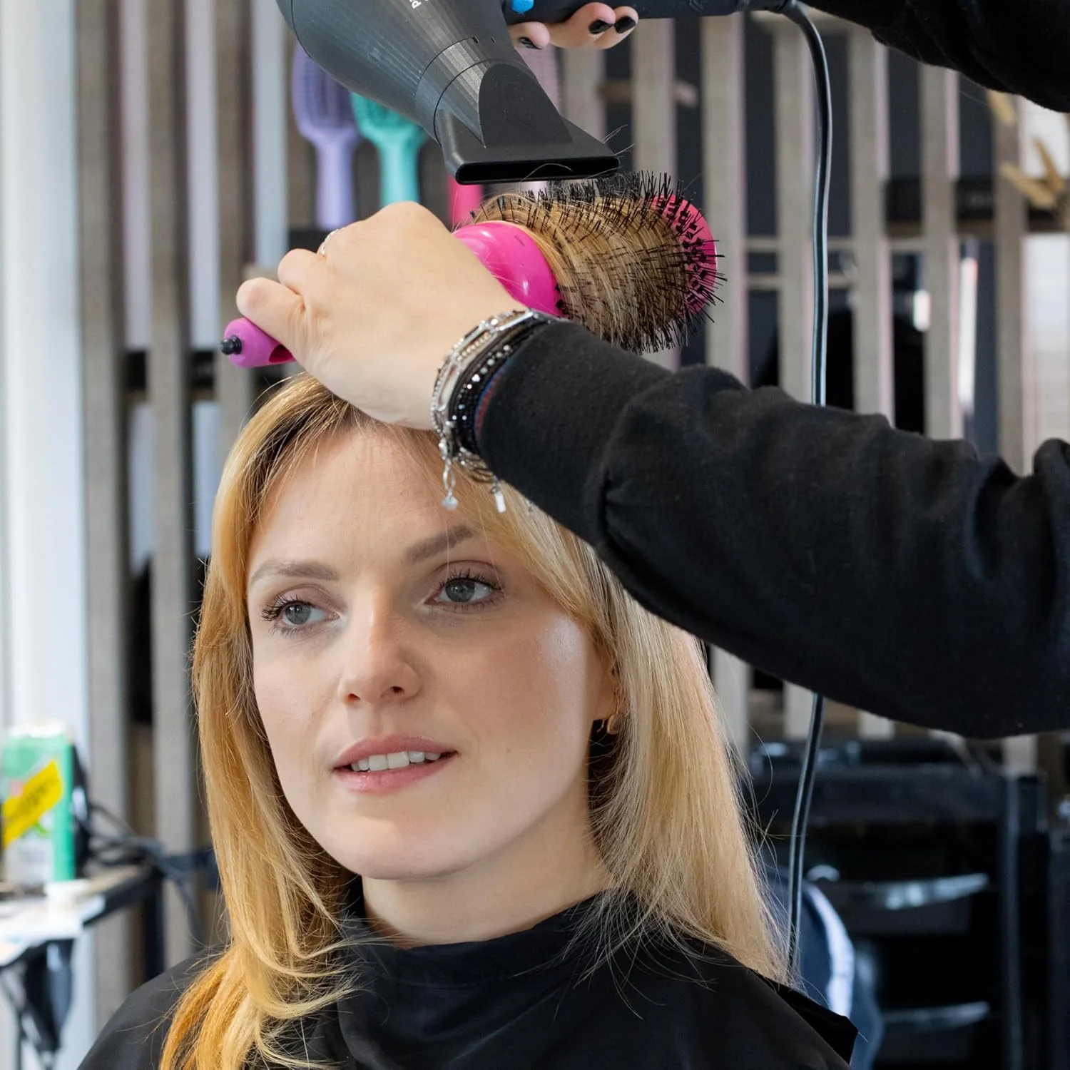 برس گرد سرامیکی Olivia Garden Expert Blowout Shine - صورتی - سایز 55، برای براشینگ صاف، بدون وز و درخشش مو