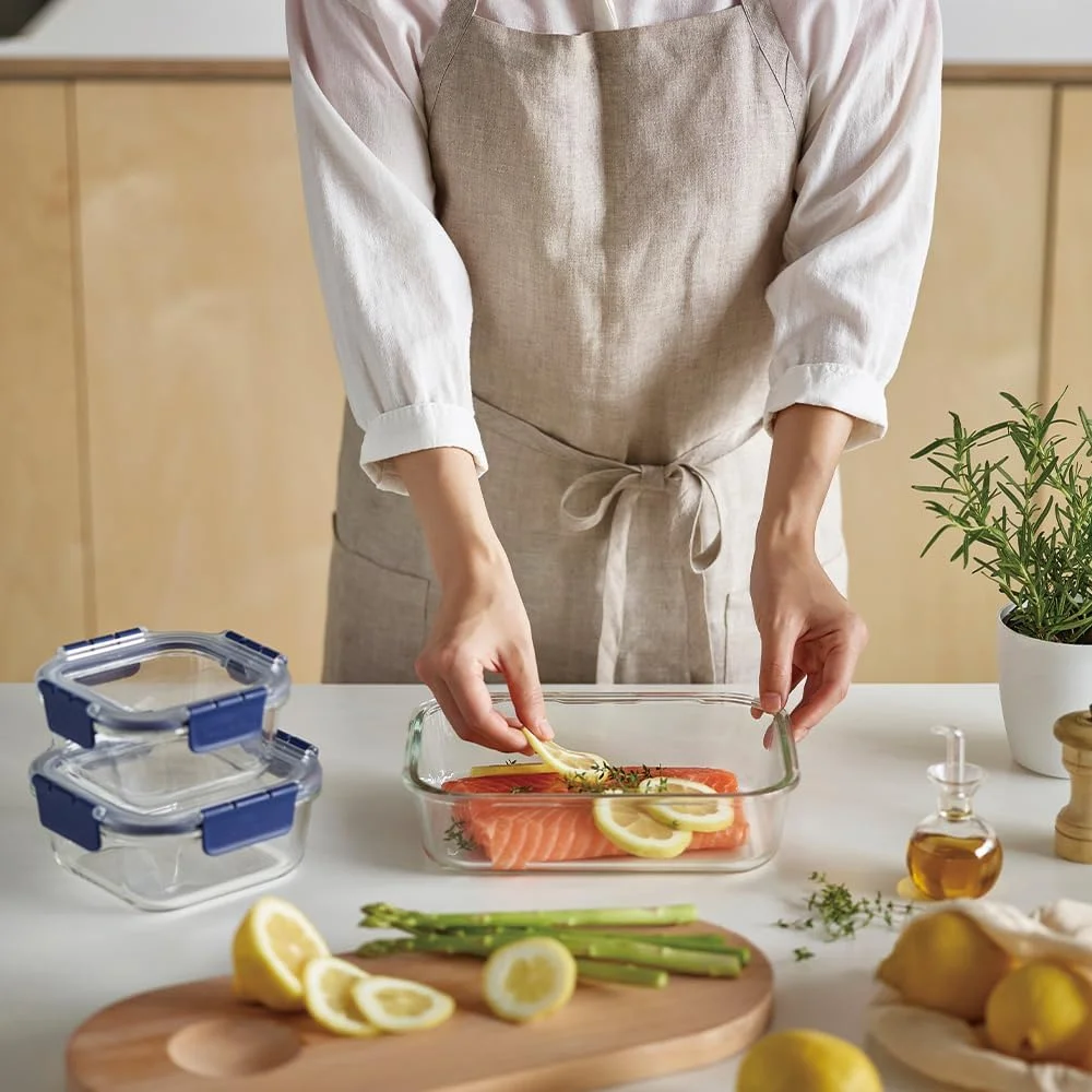 ظرف نگهداری مواد غذایی لاک اند لاک سری Top Class - شیشه ای با درب پلاستیکی، بدون BPA - قابل چیدن - ضد نشت - مستطیلی، 2 لیتر ظرف نگهداری مواد غذایی لاک اند لاک سری Top Class - شیشه ای با درب پلاستیکی، بدون BPA - قابل چیدن - ضد نشت - مستطیلی، 2 لیتر