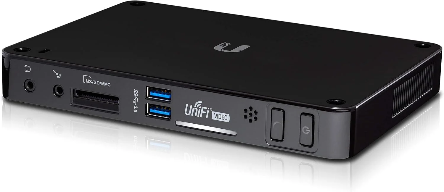 دستگاه ضبط ویدیویی تحت شبکه یوبیکیوتی نتورکس UVC-NVR-2TB - نسخه جدید با هارد دیسک 2 ترابایتی بزرگتر