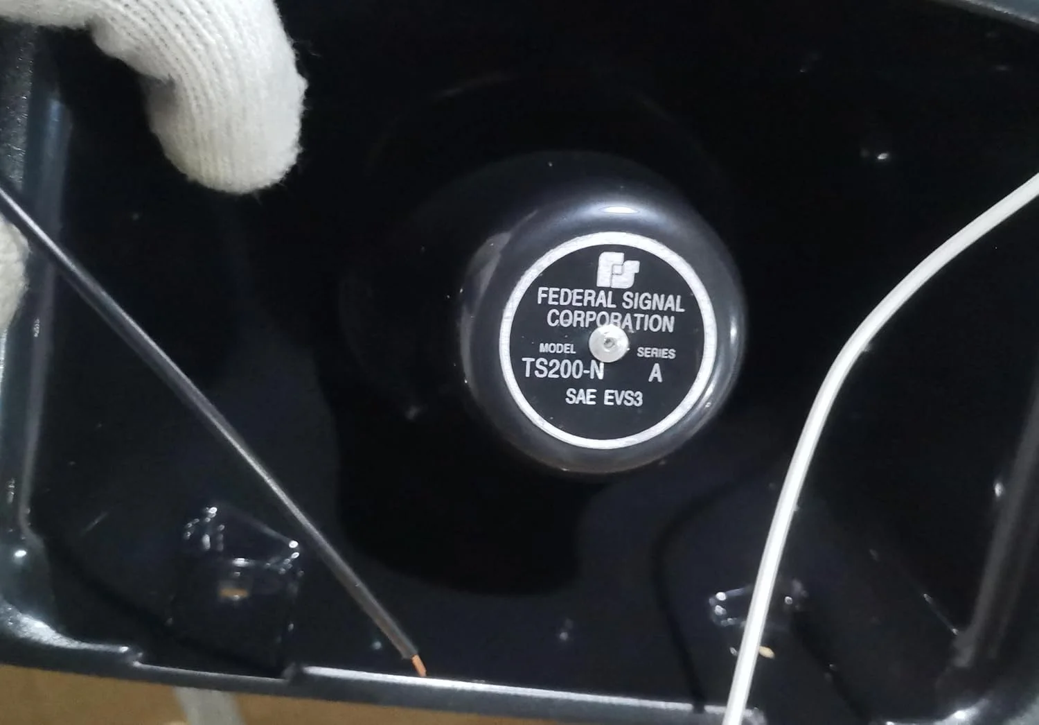 آژیر خطر اضطراری FreeTec با 8 تن صدا، بلندگوی 200 وات، کیت سیستم PA به همراه میکروفون دستی و سوئیچ های کنترل نور برای خودروهای پلیس، آمبولانس و آتش نشانی آژیر خطر اضطراری FreeTec با 8 تن صدا، بلندگوی 200 وات، کیت سیستم PA به همراه میکروفون دستی و سوئیچ های کنترل نور برای خودروهای پلیس، آمبولانس و آتش نشانی