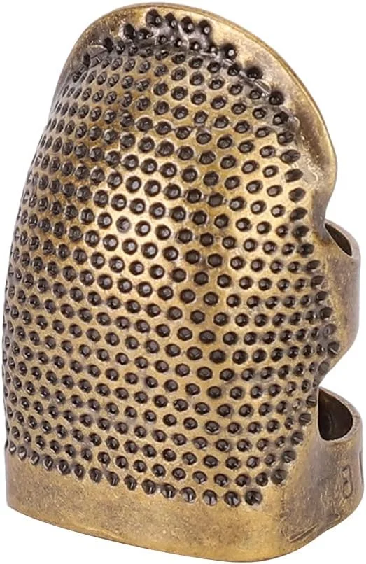 انگشتانه خیاطی NDNCZDHC برای خیاطی دستی، انگشتانه برنجی برای محافظت از انگشت در لحاف دوزی دستی، لوازم جانبی صنایع دستی لحاف دوزی برای ابزارهای DIY بافتنی (M)