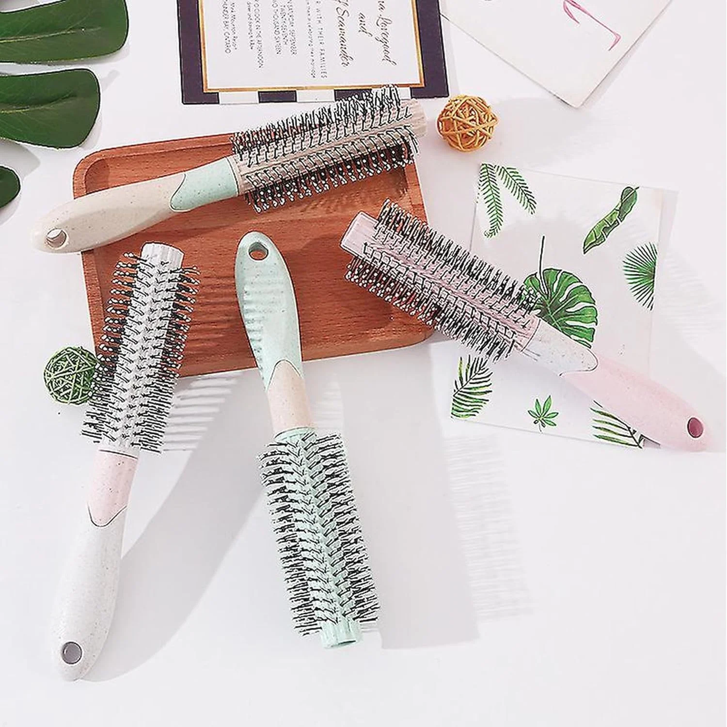 برس مو گرد BlackBoss به همراه ابزار تمیز کننده برس، مناسب برای خشک کردن، حالت دادن، فر کردن، صاف کردن مو با موهای نرم نایلونی برای موهای کوتاه یا متوسط مجعد برای زنان و مردان خالدار (سبز روشن)