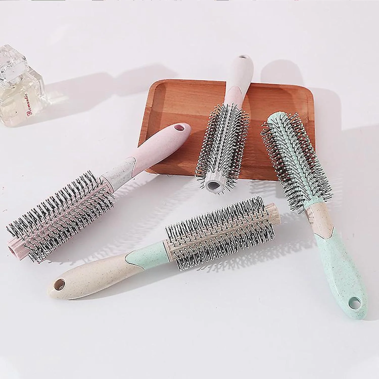 برس مو گرد BlackBoss به همراه ابزار تمیز کننده برس، مناسب برای خشک کردن، حالت دادن، فر کردن، صاف کردن مو با موهای نرم نایلونی برای موهای کوتاه یا متوسط مجعد برای زنان و مردان خالدار (سبز روشن)