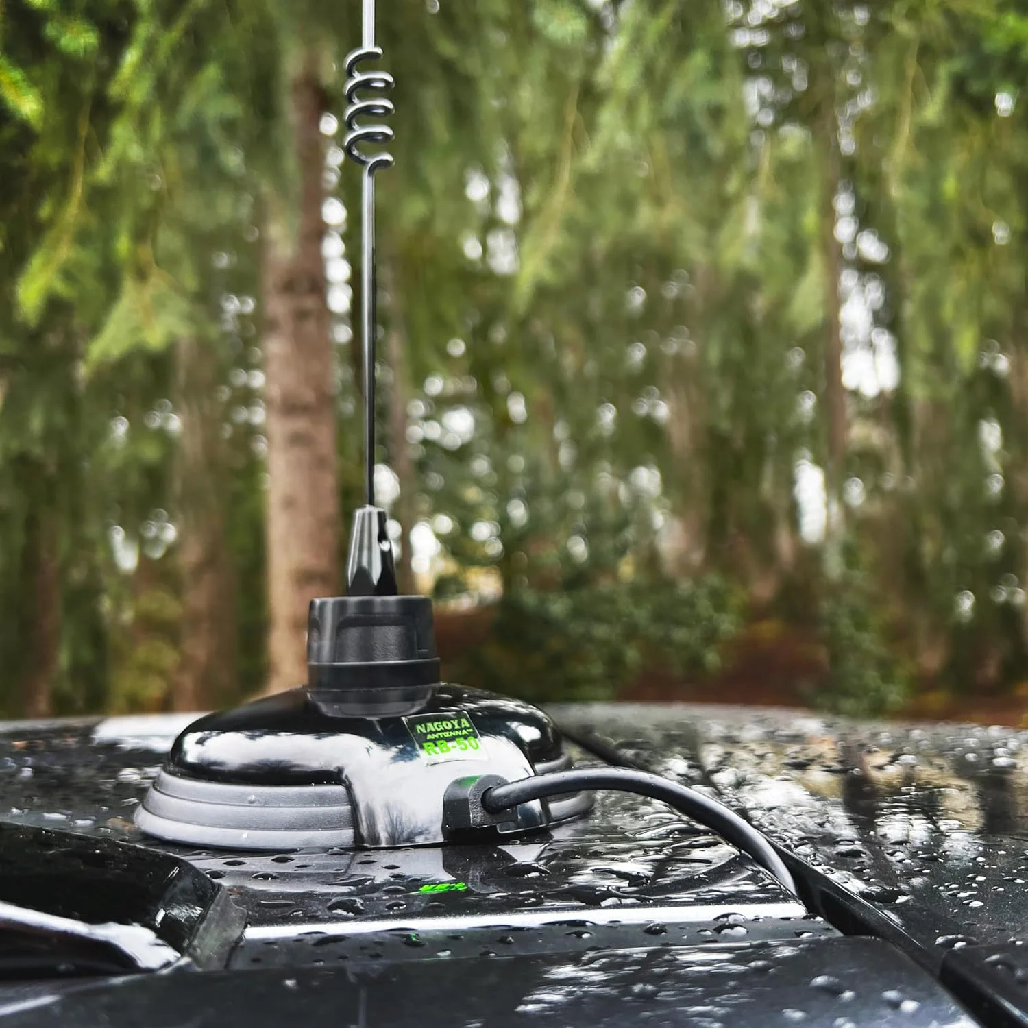 پایه آهنربایی NMO یونیورسال سنگین ناگویا مدل RB-50، شامل 18 فوت کابل RG-58A/U با کانکتور PL-259 (شامل درپوش باران NMO)