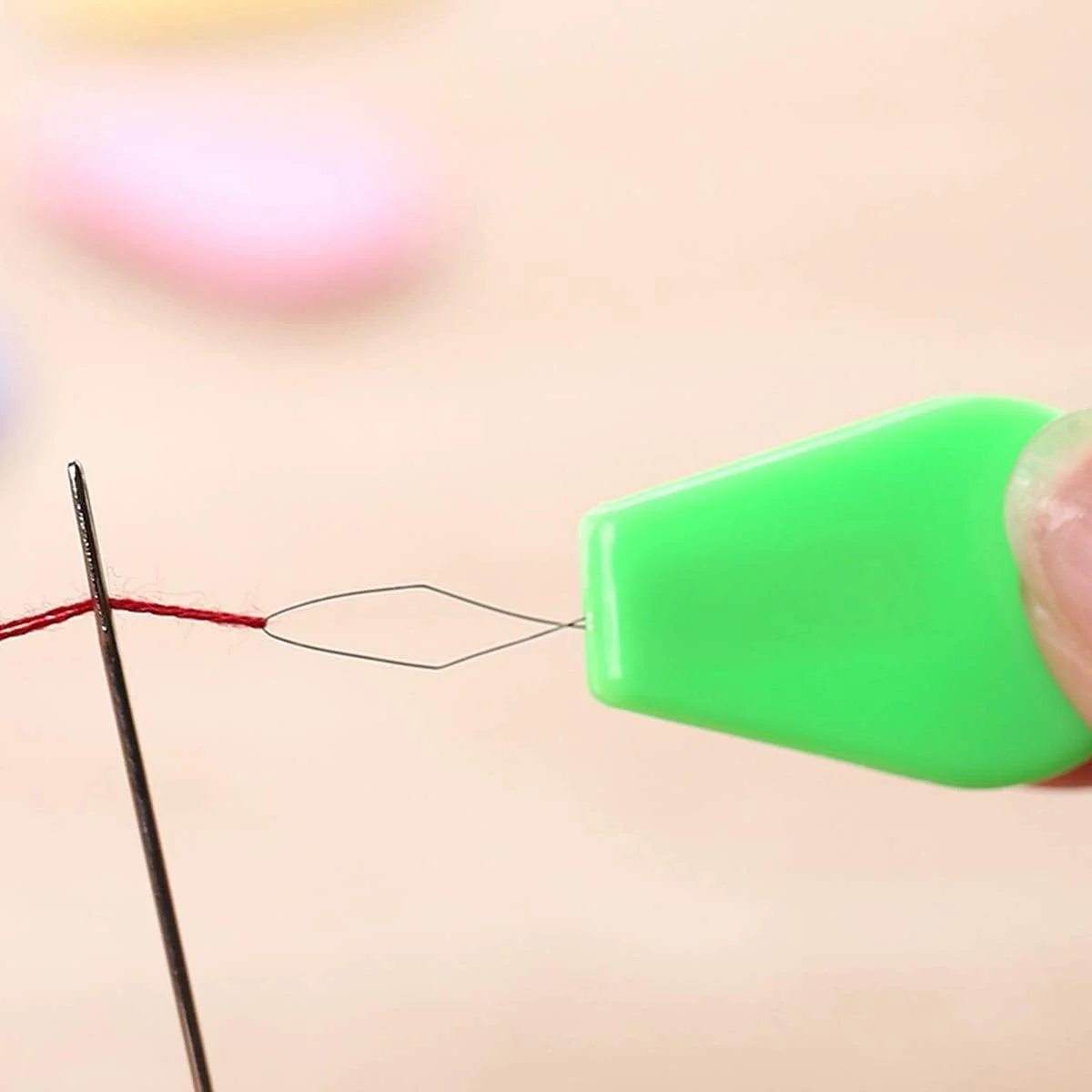 نخ سوزن چند رنگ 10 عددی، ابزار بخیه دوزی دستی آسان و کاربردی، مناسب برای نخ کردن سوزن های گلدوزی و سایر کارهای دستی نخ سوزن چند رنگ 10 عددی، ابزار بخیه دوزی دستی آسان و کاربردی، مناسب برای نخ کردن سوزن های گلدوزی و سایر کارهای دستی