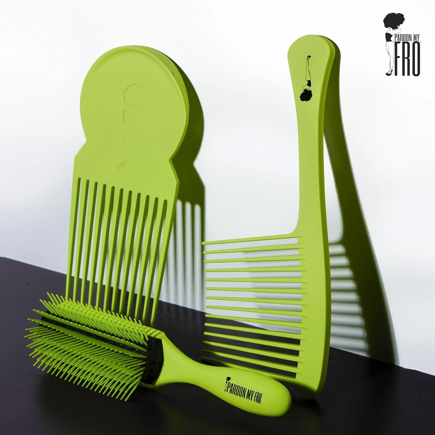 برس باز کننده گره مو Pardon My Fro - باز کردن آسان گره مو برای موهای خیس و خشک - طراحی سبک وزن برای انواع موهای فر برس باز کننده گره مو Pardon My Fro - باز کردن آسان گره مو برای موهای خیس و خشک - طراحی سبک وزن برای انواع موهای فر