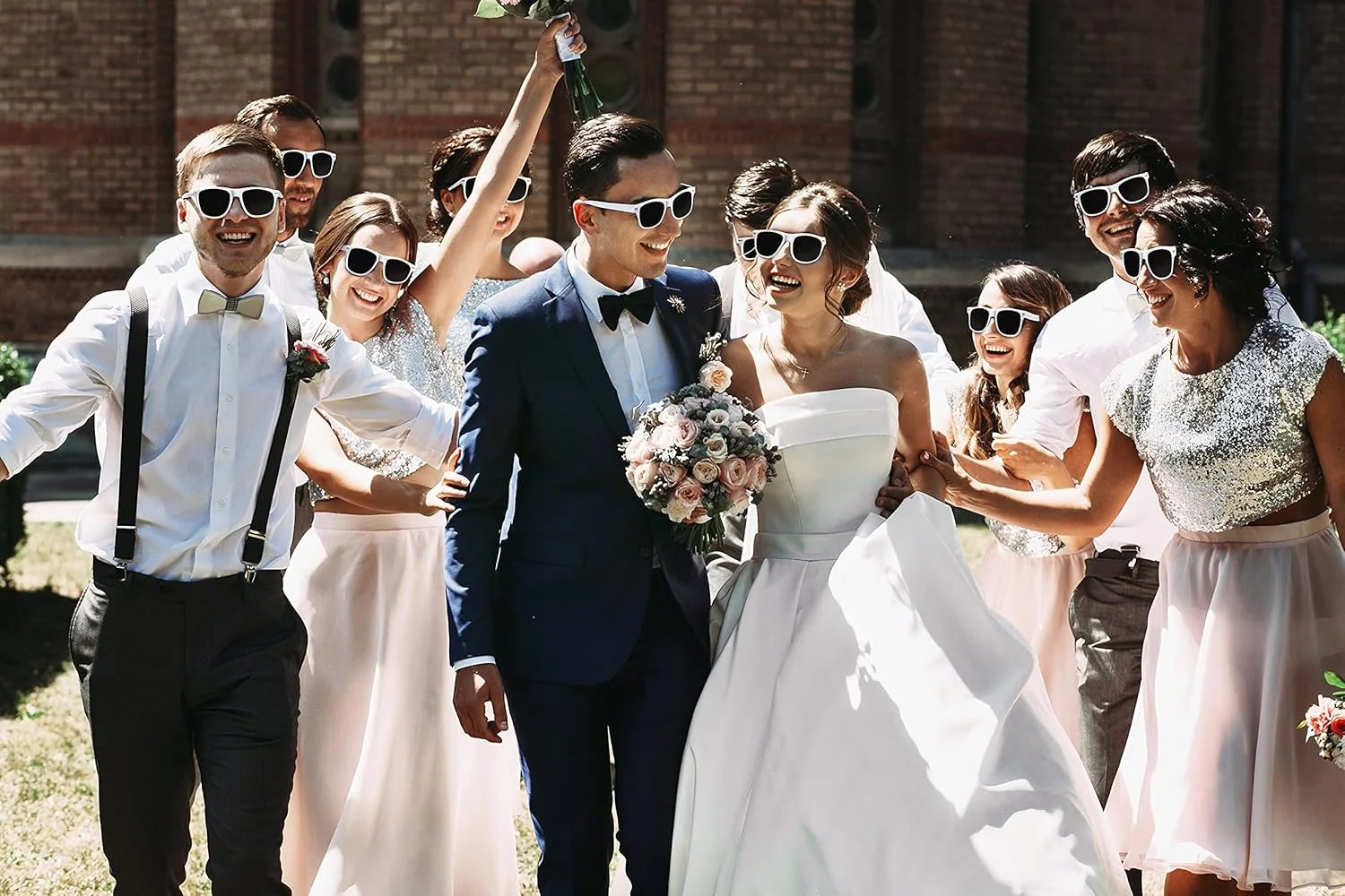 عینک آفتابی ویفرر سفید TheGag - بسته مهمانی 12 عددی، پلاستیک با کیفیت ممتاز، عمده فروشی