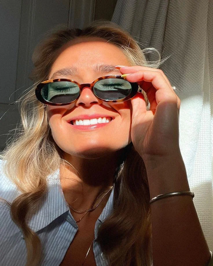 عینک آفتابی زنانه و مردانه لورینی مدل دهه 90، عینک آفتابی کوچک بیضی شکل رترو