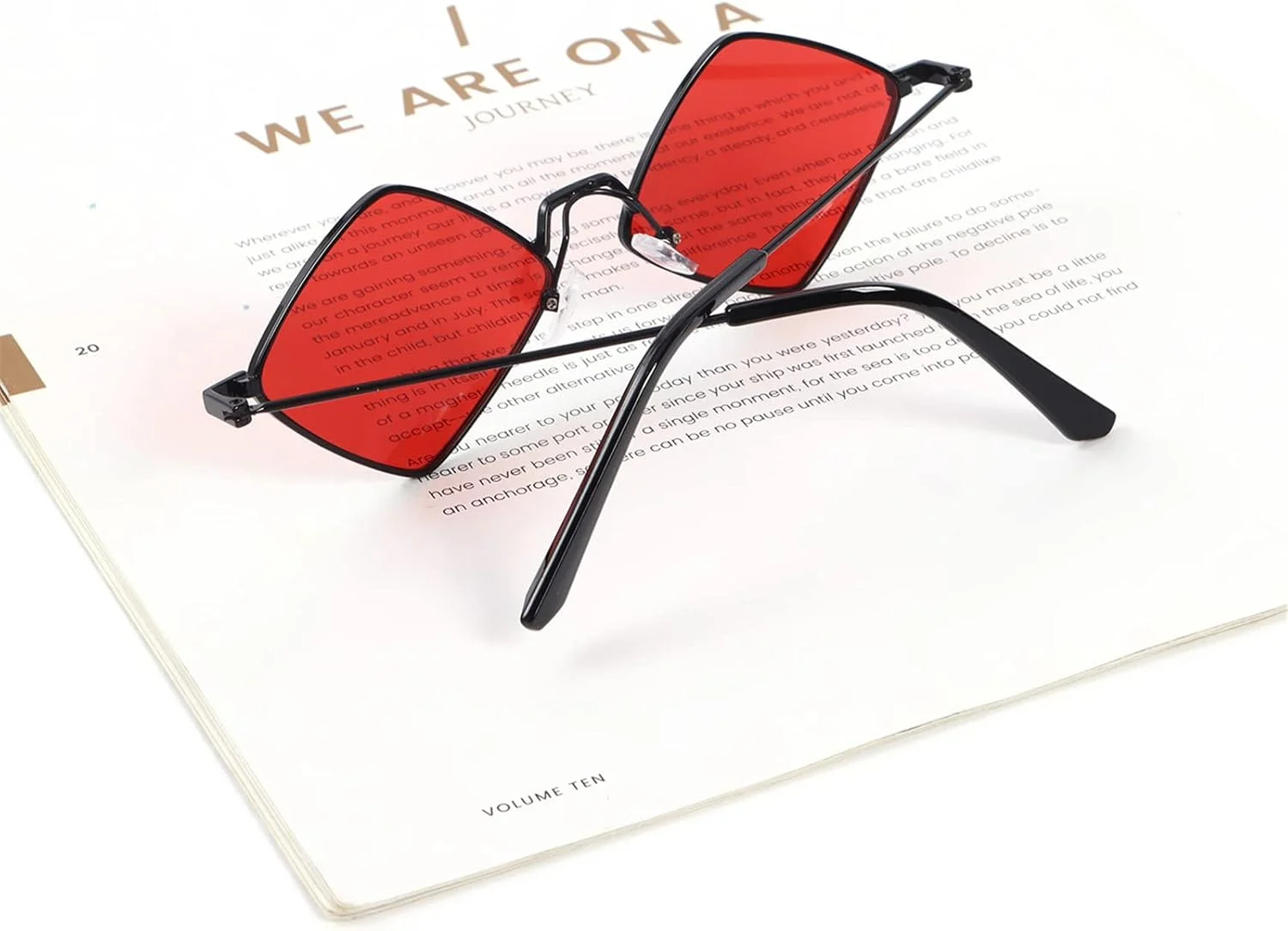 عینک آفتابی طرح الماس رترو Dazzleimart برای آقایان و بانوان، عینک آفتابی با فریم فلزی چهار ضلعی و فیلم محافظت در برابر اشعه ماوراء بنفش عینک آفتابی طرح الماس رترو Dazzleimart برای آقایان و بانوان، عینک آفتابی با فریم فلزی چهار ضلعی و فیلم محافظت در برابر اشعه ماوراء بنفش