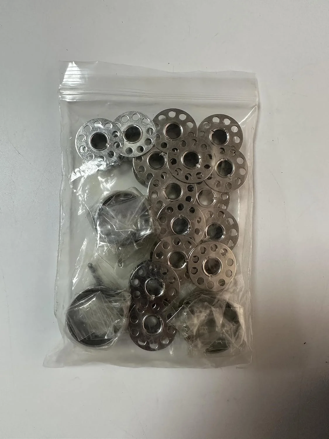 جعبه 15 عددی ماسوره چرخ خیاطی MaoXinTek، 3 جعبه ماسوره چرخ خیاطی برای بارگیری جلو، حلقه نگهدارنده آهنی Maxin برای Brother، Singer، Janome، Toyata و سایرین جعبه 15 عددی ماسوره چرخ خیاطی MaoXinTek، 3 جعبه ماسوره چرخ خیاطی برای بارگیری جلو، حلقه نگهدارنده آهنی Maxin برای Brother، Singer، Janome، Toyata و سایرین