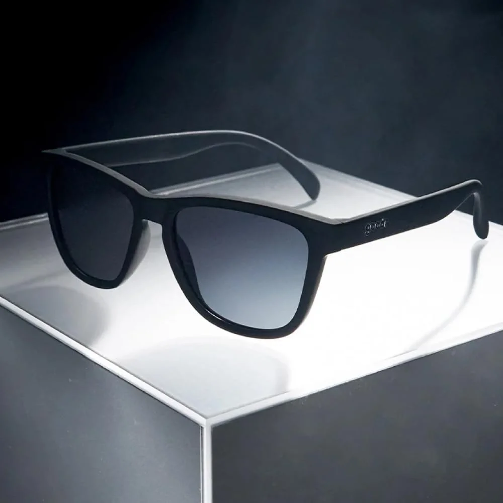 عینک آفتابی پلاریزه گودر مدل A Unicorn's Calamity، مناسب آقایان و بانوان، سایز متوسط (OG)، فریم مشکی یکدست با لنزهای مشکی غیر بازتابنده کاهش دهنده نور خیره کننده، محافظت UV400، بدون لغزش، بدون پرش